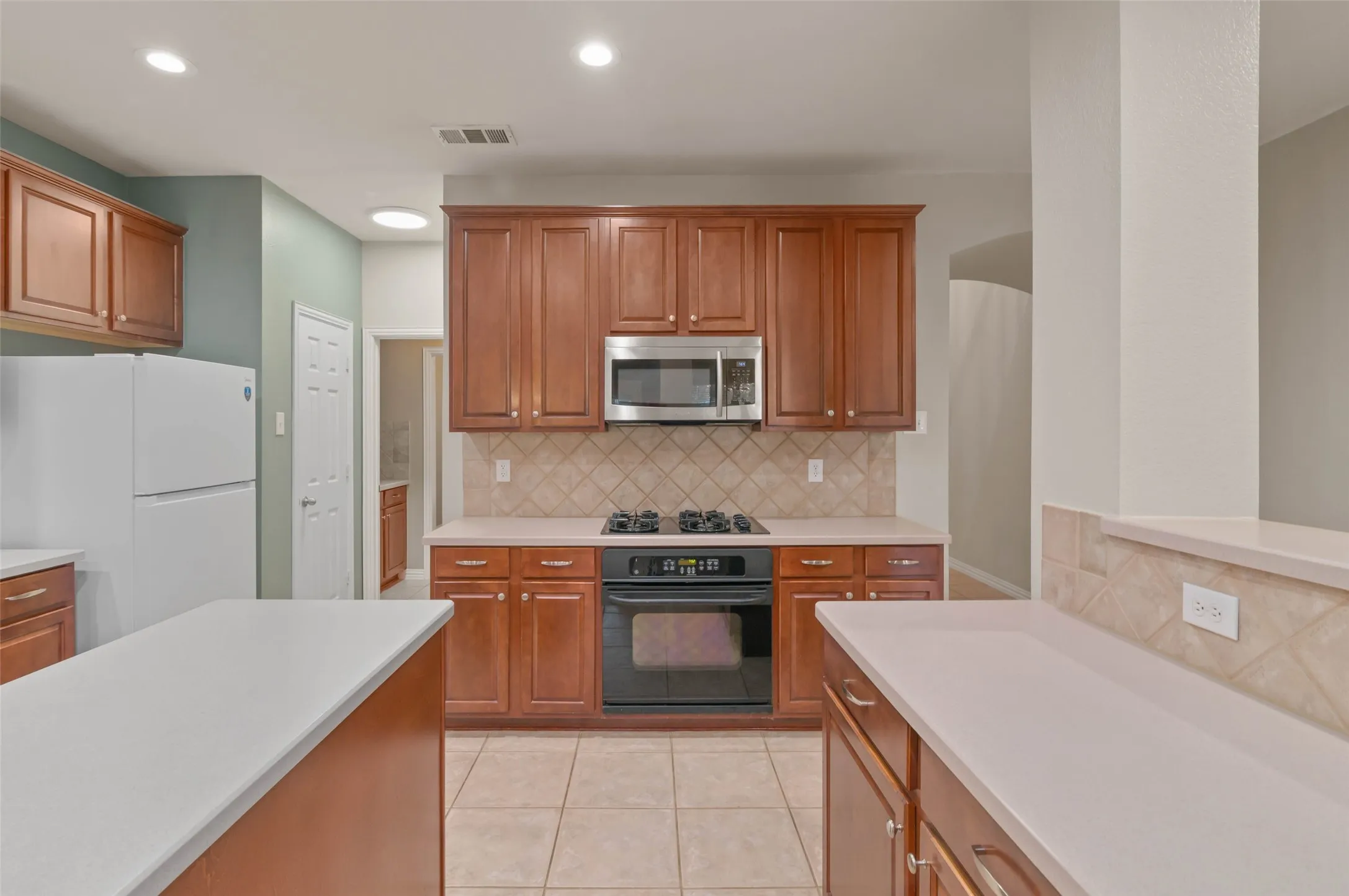 Single Family Residence For Sale in Denton County , 3500 Nandina Drive, Flower Mound, Texas 75022, 4 Bedroom, 4 Bathroom, 2 Garage spaces, 2,983 Sqft, built in 2002, mls#21341115, Real Estate Agent in Flower Mound, Homes For Sale in Denton county, Homes For Sale in Flower Mound, Realtor in Flower Mound Texas, Real Estate Brokerage Independent Realty Texas, Luminita Cordes Realtor