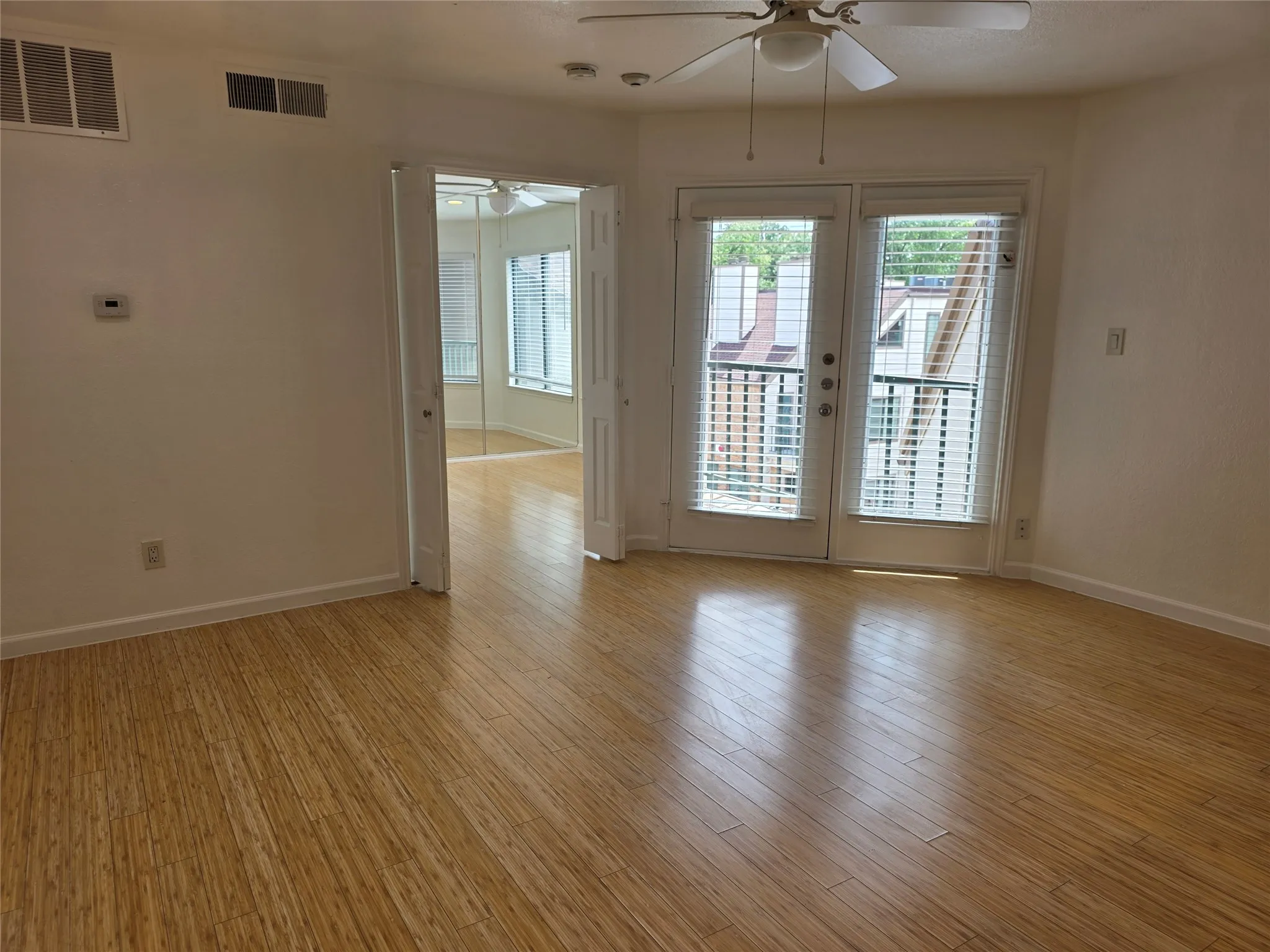 Condominium For Sale in Tarrant County , 2300 Balsam Drive G306, Arlington, Texas 76006, 1 Bedroom, 1 Bathroom, 1 Garage spaces, 486 Sqft, built in 1981, Price $105,000, mls#21340828, Real Estate Agent in Arlington, Homes For Sale in Tarrant county, Homes For Sale in Arlington, Realtor in Arlington Texas, Real Estate Brokerage Independent Realty Texas, Luminita Cordes Realtor
