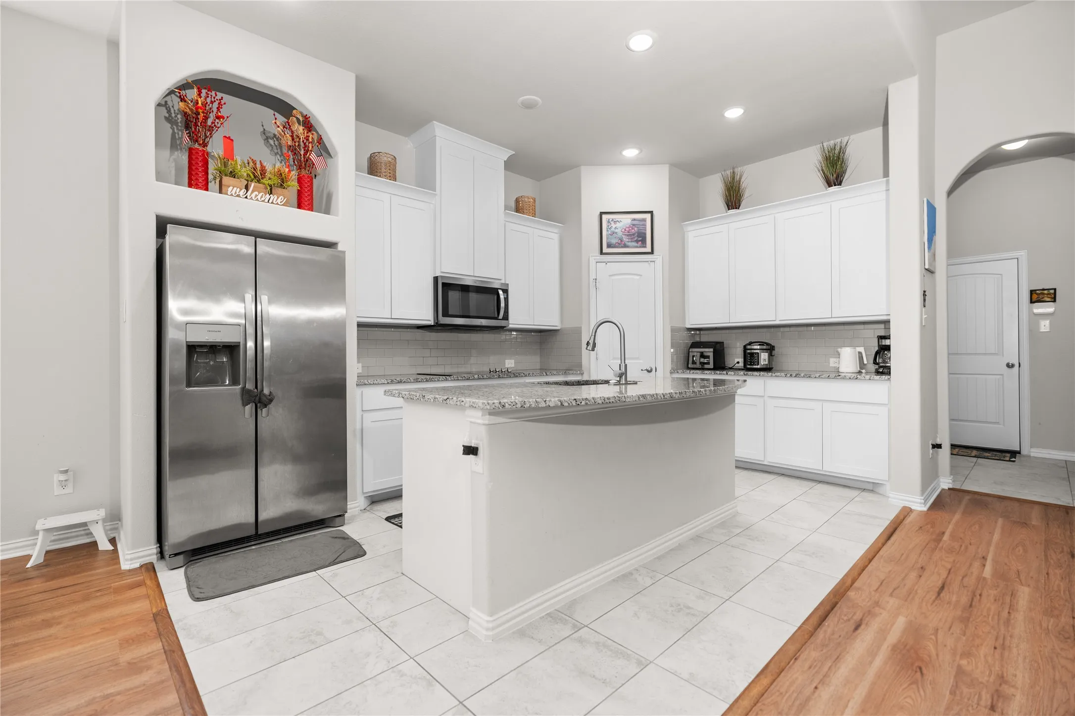 Single Family Residence For Sale in Tarrant County , 4424 Terraview Drive, Arlington, Texas 76001, 4 Bedroom, 3 Bathroom, 2 Garage spaces, 2,284 Sqft, built in 2022, Price $419,000, mls#21341160, Real Estate Agent in Arlington, Homes For Sale in Tarrant county, Homes For Sale in Arlington, Realtor in Arlington Texas, Real Estate Brokerage Independent Realty Texas, Luminita Cordes Realtor
