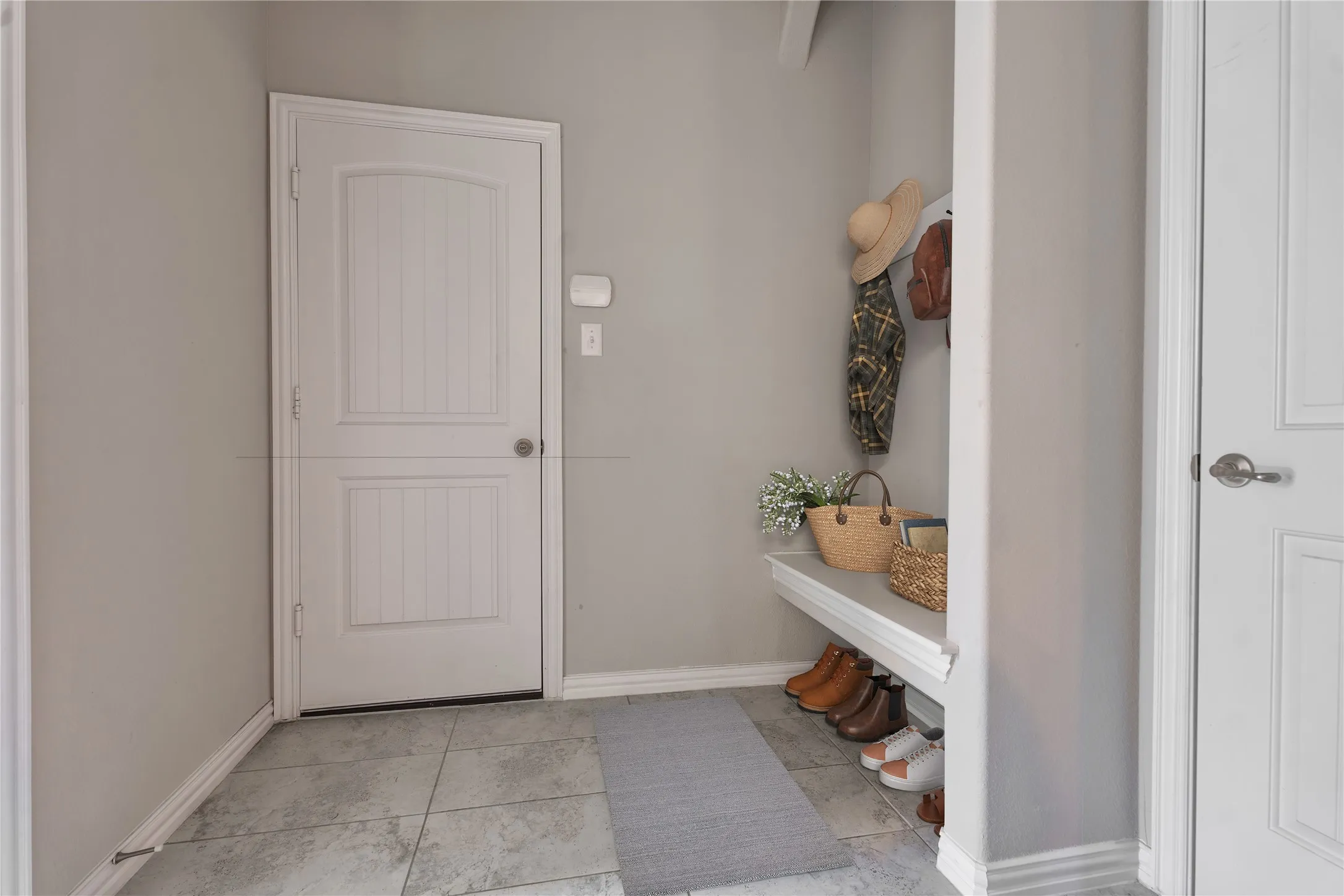 Single Family Residence For Sale in Tarrant County , 4424 Terraview Drive, Arlington, Texas 76001, 4 Bedroom, 3 Bathroom, 2 Garage spaces, 2,284 Sqft, built in 2022, Price $419,000, mls#21341160, Real Estate Agent in Arlington, Homes For Sale in Tarrant county, Homes For Sale in Arlington, Realtor in Arlington Texas, Real Estate Brokerage Independent Realty Texas, Luminita Cordes Realtor