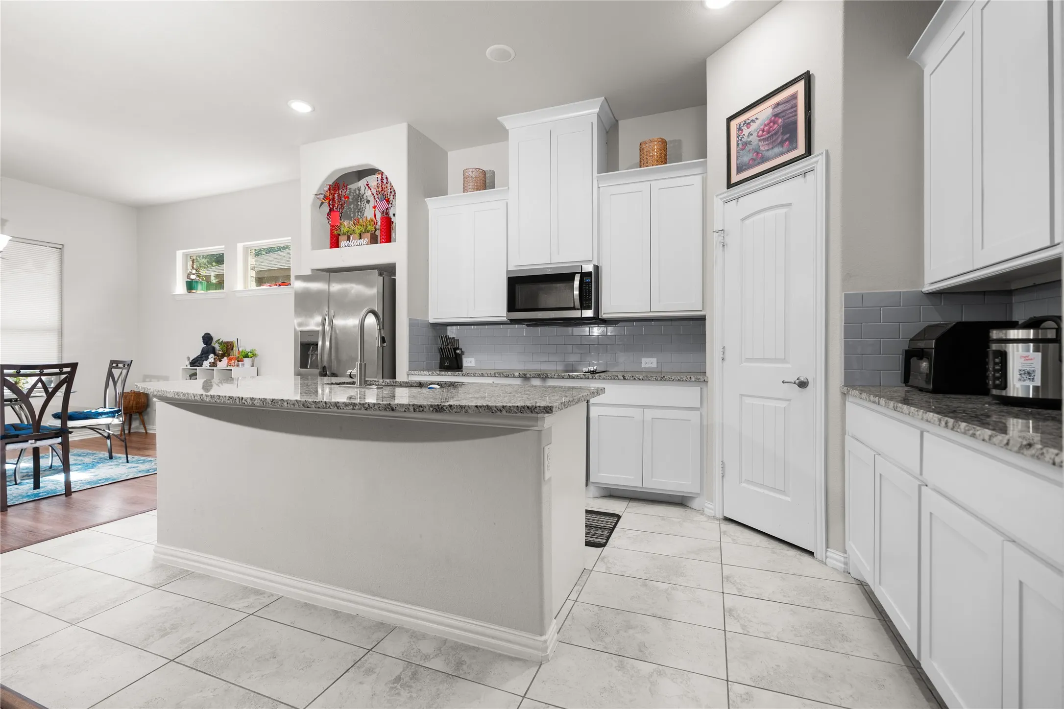 Single Family Residence For Sale in Tarrant County , 4424 Terraview Drive, Arlington, Texas 76001, 4 Bedroom, 3 Bathroom, 2 Garage spaces, 2,284 Sqft, built in 2022, Price $419,000, mls#21341160, Real Estate Agent in Arlington, Homes For Sale in Tarrant county, Homes For Sale in Arlington, Realtor in Arlington Texas, Real Estate Brokerage Independent Realty Texas, Luminita Cordes Realtor