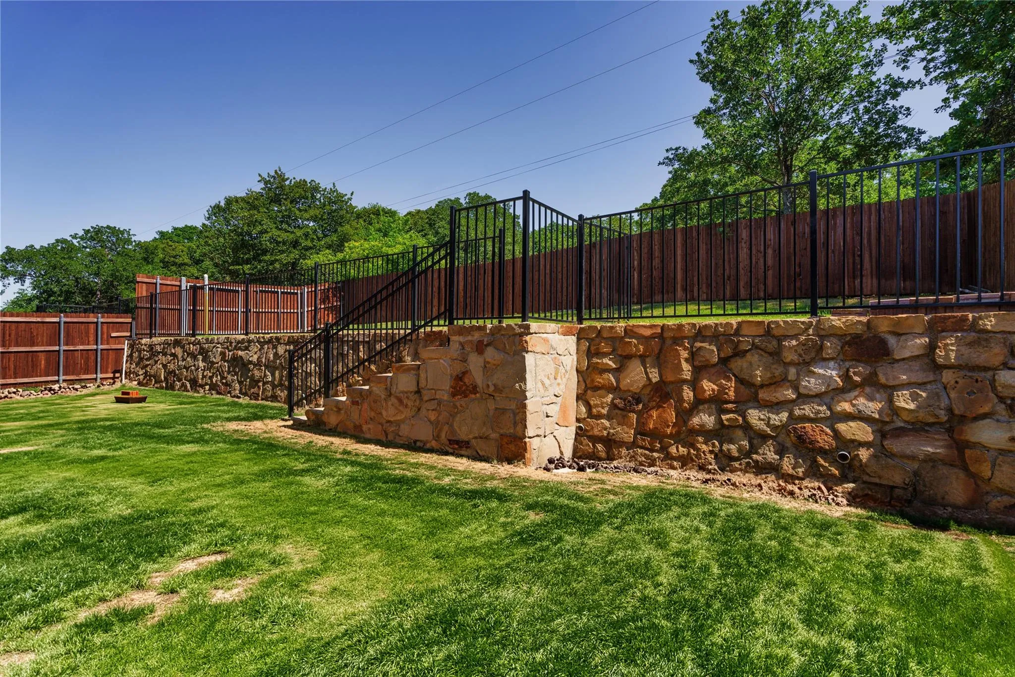 Single Family Residence For Sale in Tarrant County , 4424 Terraview Drive, Arlington, Texas 76001, 4 Bedroom, 3 Bathroom, 2 Garage spaces, 2,284 Sqft, built in 2022, Price $419,000, mls#21341160, Real Estate Agent in Arlington, Homes For Sale in Tarrant county, Homes For Sale in Arlington, Realtor in Arlington Texas, Real Estate Brokerage Independent Realty Texas, Luminita Cordes Realtor