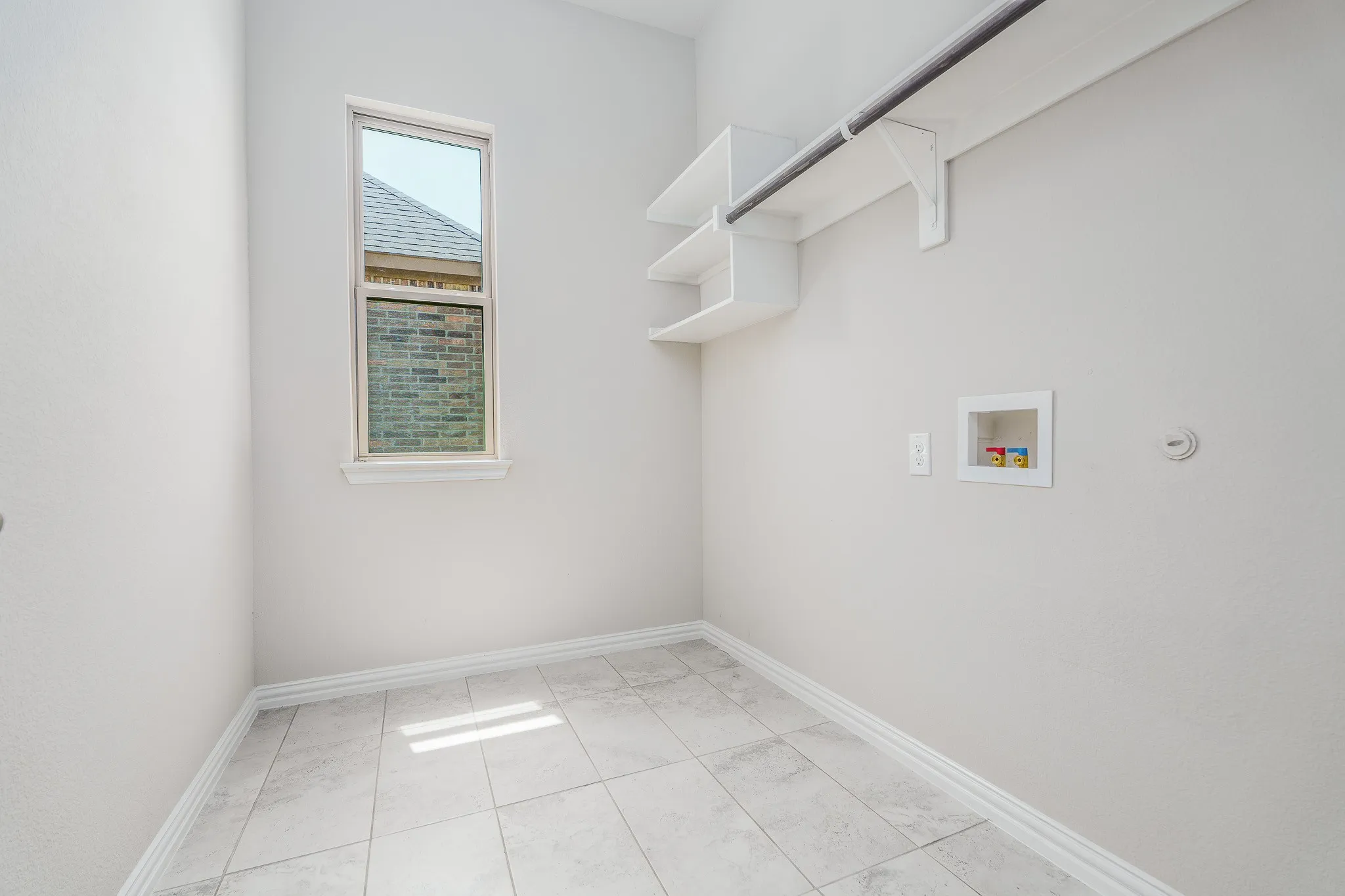 Single Family Residence For Sale in Tarrant County , 4424 Terraview Drive, Arlington, Texas 76001, 4 Bedroom, 3 Bathroom, 2 Garage spaces, 2,284 Sqft, built in 2022, Price $419,000, mls#21341160, Real Estate Agent in Arlington, Homes For Sale in Tarrant county, Homes For Sale in Arlington, Realtor in Arlington Texas, Real Estate Brokerage Independent Realty Texas, Luminita Cordes Realtor