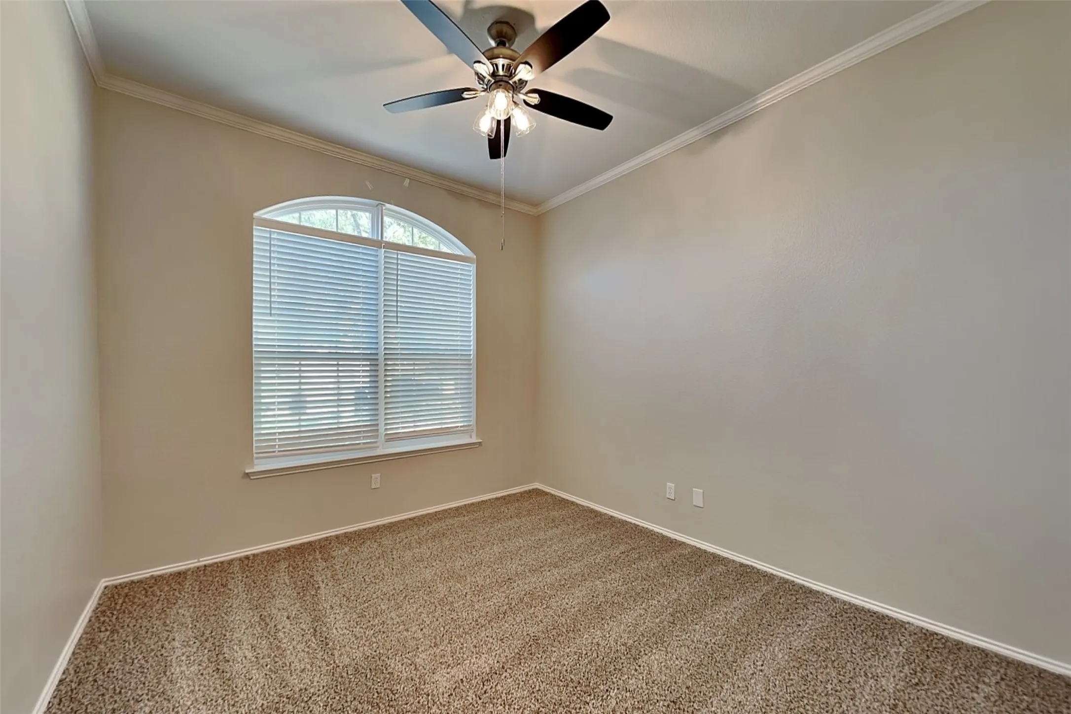 Single Family Residence For Rent in Denton County , 1626 Mallard Drive, Corinth, Texas 76210, 4 Bedroom, 2 Bathroom, 2 Garage spaces, 2,110 Sqft, built in 1998, mls#21341163, Real Estate Agent in Corinth, Homes For Rent in Denton county, Homes For Rent in Corinth, Realtor in Corinth Texas, Real Estate Brokerage Independent Realty Texas, Luminita Cordes Realtor