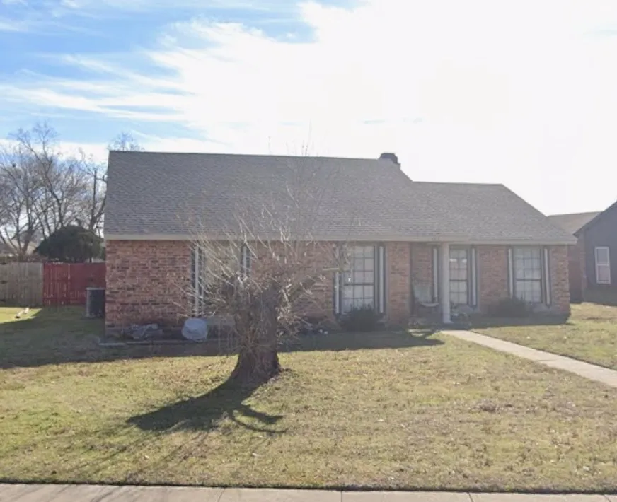 Single Family Residence For Sale in Dallas County , 481 WEAVER Street, Cedar Hill, Texas 75104, 3 Bedroom, 2 Bathroom, Garage spaces, 1,984 Sqft, built in 1985, mls#21340769, Real Estate Agent in Cedar Hill, Homes For Sale in Dallas county, Homes For Sale in Cedar Hill, Realtor in Cedar Hill Texas, Real Estate Brokerage Independent Realty Texas, Luminita Cordes Realtor
