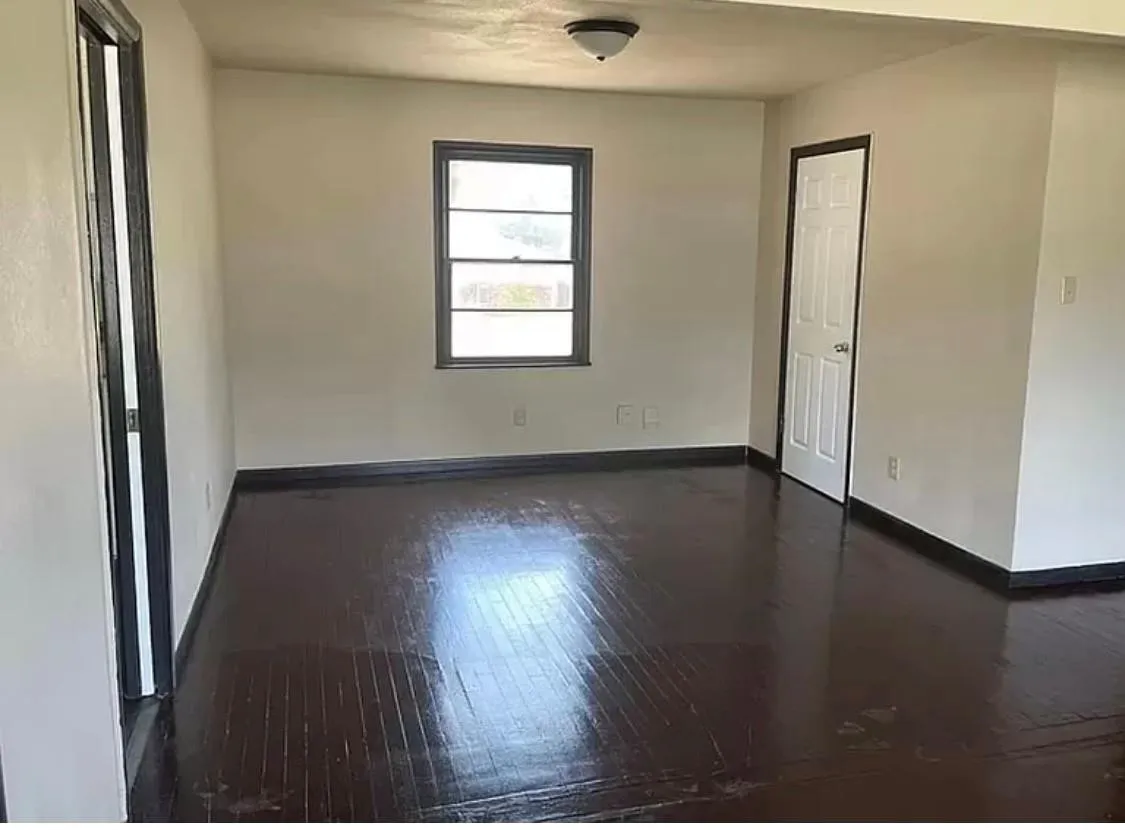 Single Family Residence For Rent in Montague County , 910 Circle Drive, Bowie, Texas 76230, 2 Bedroom, 2 Bathroom, Garage spaces, 1,260 Sqft, built in 1940, mls#21334108, Real Estate Agent in Bowie, Homes For Rent in Montague county, Homes For Rent in Bowie, Realtor in Bowie Texas, Real Estate Brokerage Independent Realty Texas, Luminita Cordes Realtor