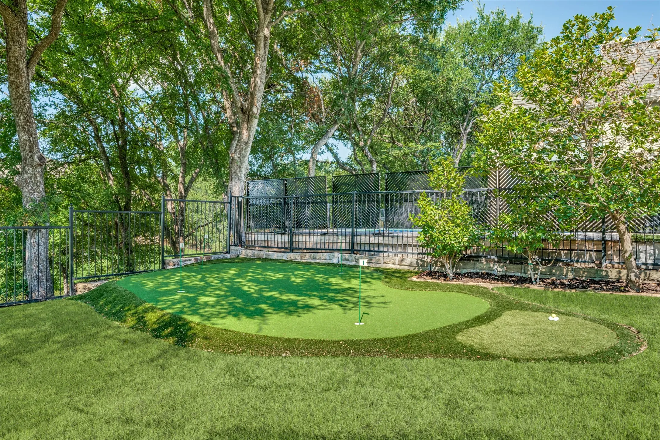 Single Family Residence For Sale in Collin County , 5902 Arrowhead Drive, Frisco, Texas 75034, 4 Bedroom, 4 Bathroom, 2 Garage spaces, 3,676 Sqft, built in 2002, mls#21341172, Real Estate Agent in Frisco, Homes For Sale in Collin county, Homes For Sale in Frisco, Realtor in Frisco Texas, Real Estate Brokerage Independent Realty Texas, Luminita Cordes Realtor