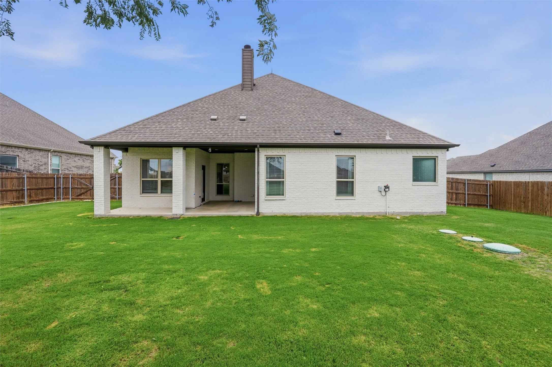 Single Family Residence For Sale in Johnson County , 125 Oak View Drive, Godley, Texas 76044, 4 Bedroom, 2 Bathroom, 2 Garage spaces, 2,198 Sqft, built in 2019, mls#21339783, Real Estate Agent in Godley, Homes For Sale in Johnson county, Homes For Sale in Godley, Realtor in Godley Texas, Real Estate Brokerage Independent Realty Texas, Luminita Cordes Realtor