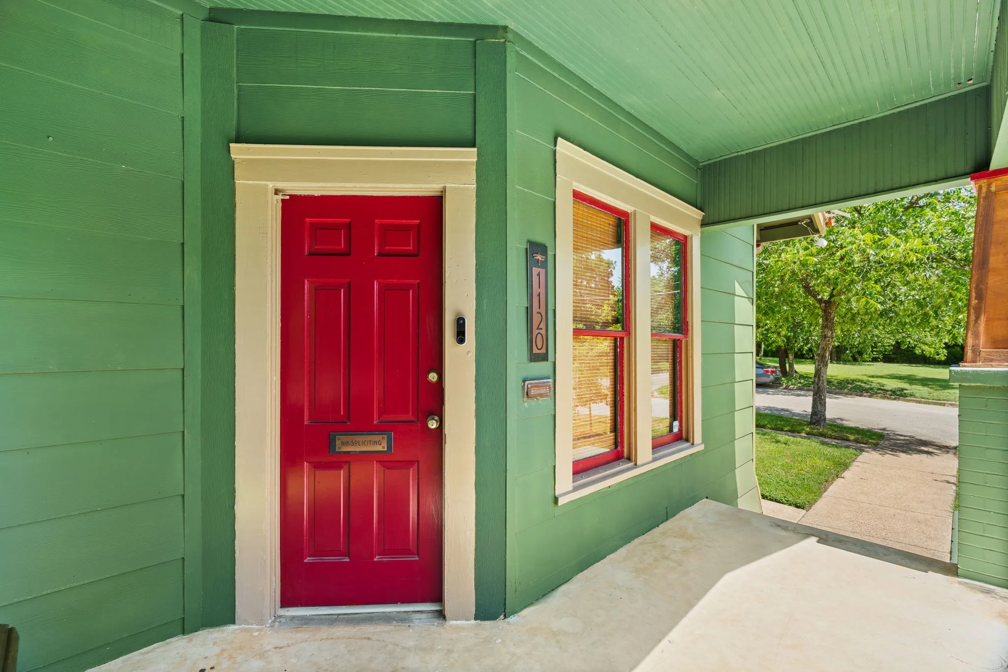 Single Family Residence For Sale in Bell County , 1120 N 1st Street, Temple, Texas 76501, 3 Bedroom, 2 Bathroom, 1 Garage spaces, 1,555 Sqft, built in 1946, mls#21341167, Real Estate Agent in Temple, Homes For Sale in Bell county, Homes For Sale in Temple, Realtor in Temple Texas, Real Estate Brokerage Independent Realty Texas, Luminita Cordes Realtor