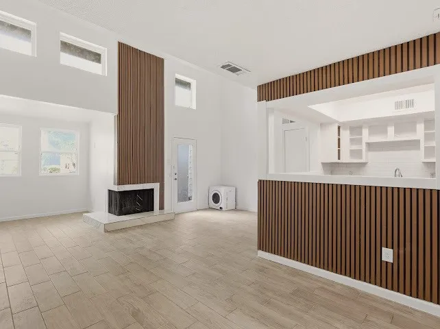 Condominium For Sale in Dallas County , 9696 Walnut Street 1304, Dallas, Texas 75243, 1 Bedroom, 2 Bathroom, Garage spaces, 903 Sqft, built in 1981, mls#21340892, Real Estate Agent in Dallas, Homes For Sale in Dallas county, Homes For Sale in Dallas, Realtor in Dallas Texas, Real Estate Brokerage Independent Realty Texas, Luminita Cordes Realtor