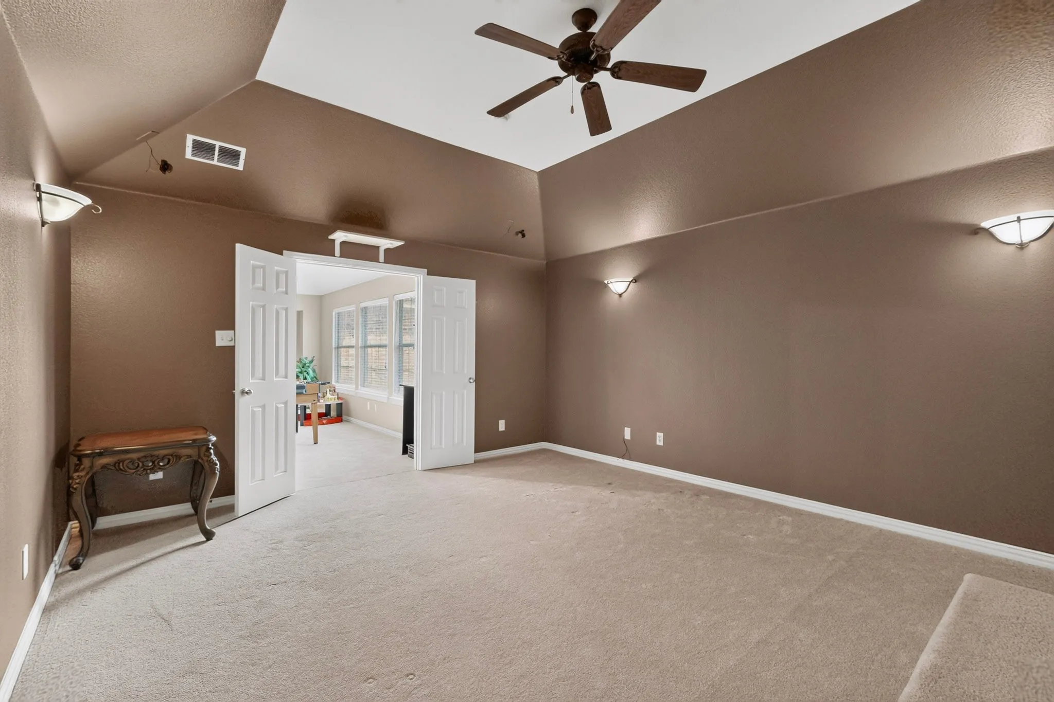 Single Family Residence For Sale in Collin County , 15827 Buffalo Creek Drive, Frisco, Texas 75035, 4 Bedroom, 4 Bathroom, 2 Garage spaces, 3,588 Sqft, built in 2004, mls#21340021, Real Estate Agent in Frisco, Homes For Sale in Collin county, Homes For Sale in Frisco, Realtor in Frisco Texas, Real Estate Brokerage Independent Realty Texas, Luminita Cordes Realtor