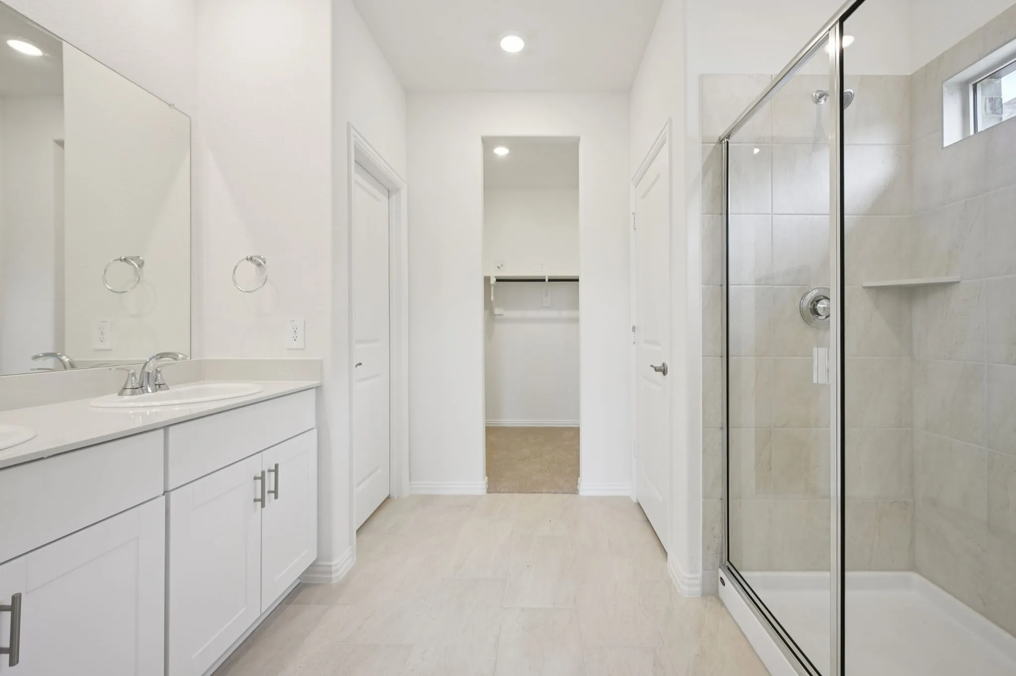Photo is not of the actual home, but is an inspirational photo of builder’s model home and may depict options, furnishings, and/or decorator features that are not included.