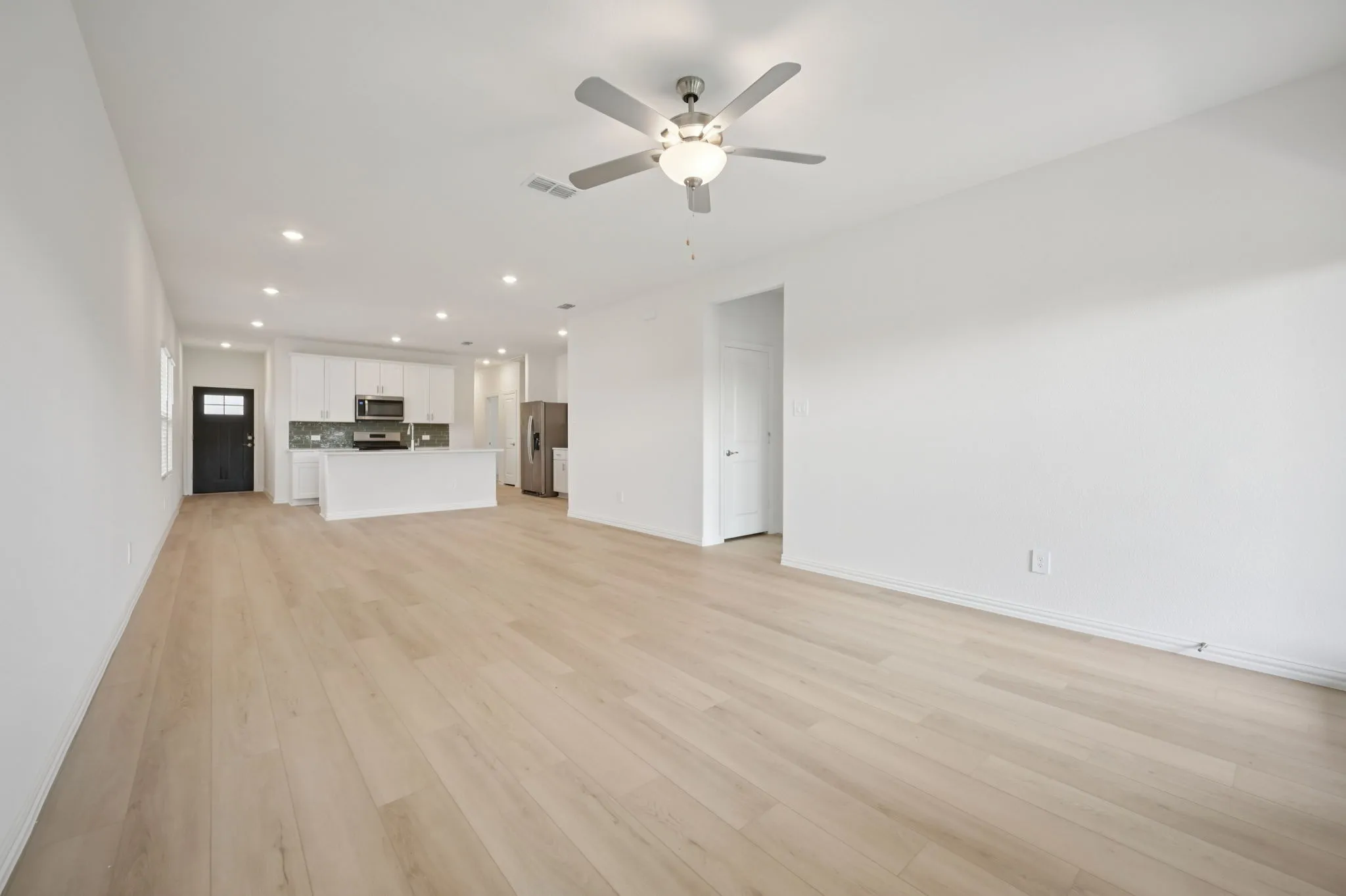 Photo is not of the actual home, but is an inspirational photo of builder’s model home and may depict options, furnishings, and/or decorator features that are not included.