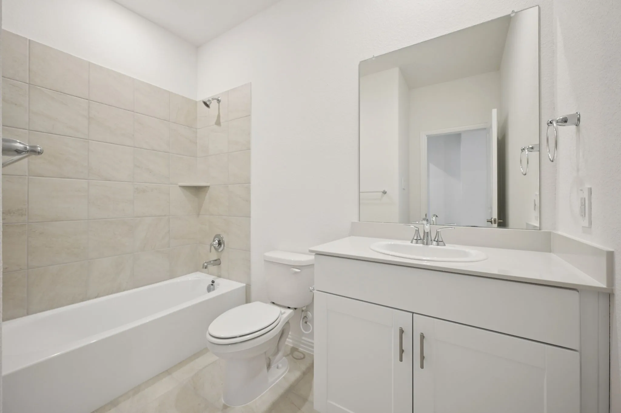 Photo is not of the actual home, but is an inspirational photo of builder’s model home and may depict options, furnishings, and/or decorator features that are not included.