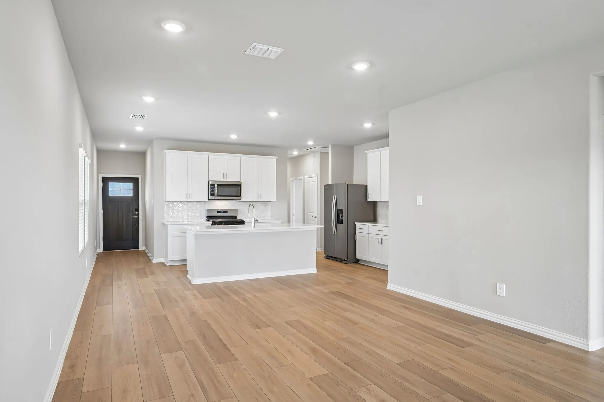 Photo is not of the actual home, but is an inspirational photo of builder’s model home and may depict options, furnishings, and/or decorator features that are not included.