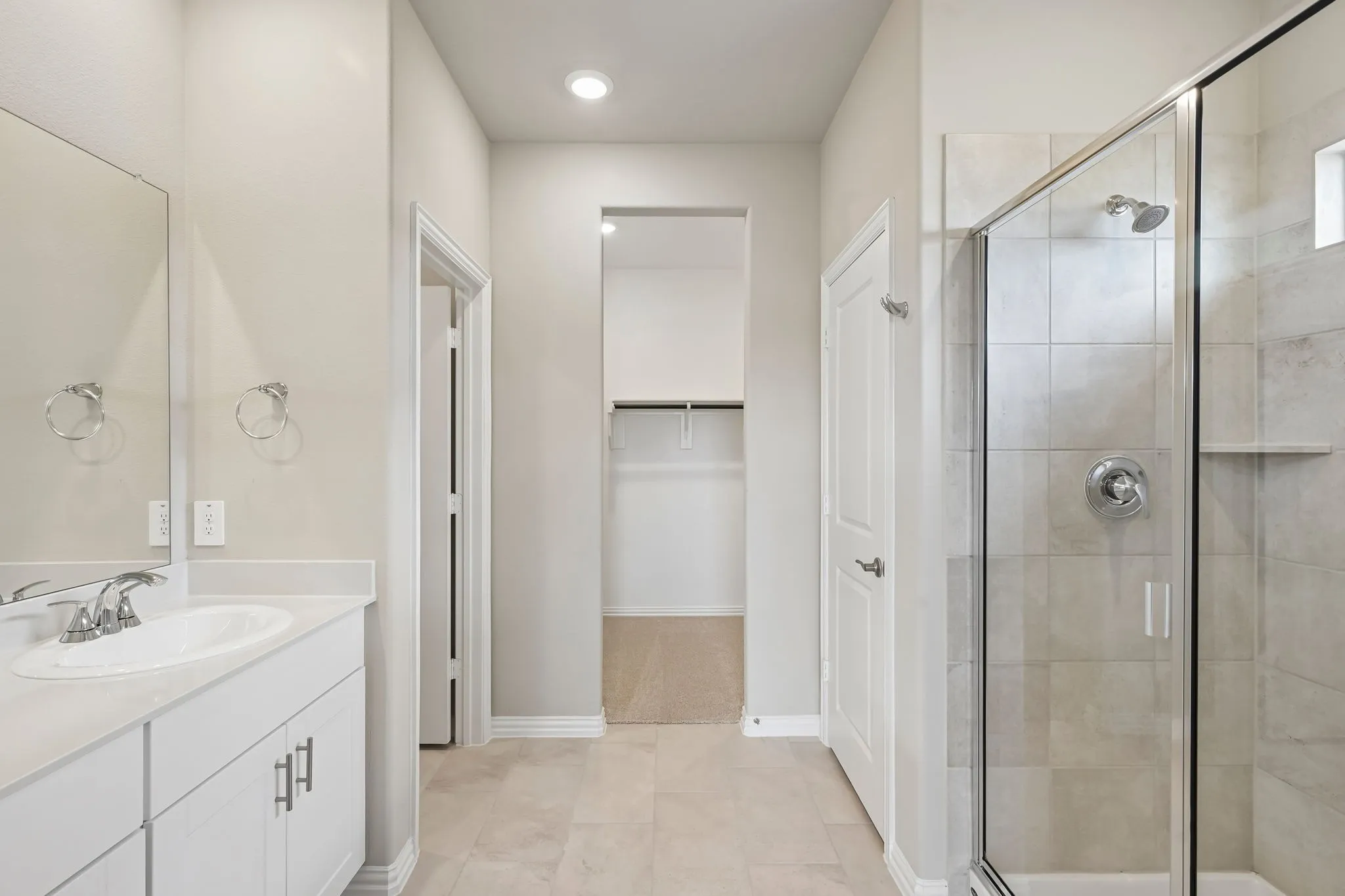 Photo is not of the actual home, but is an inspirational photo of builder’s model home and may depict options, furnishings, and/or decorator features that are not included.
