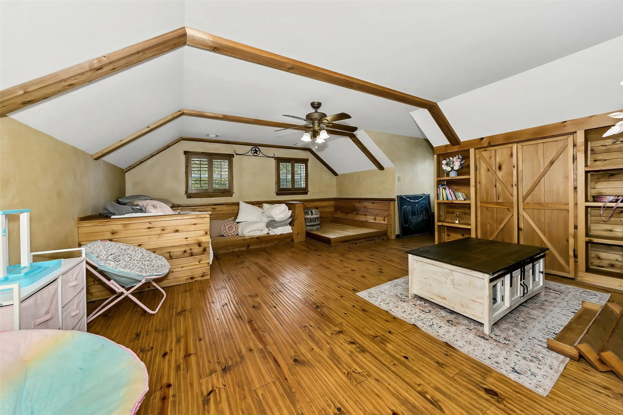Single Family Residence For Sale in Palo Pinto County , 3911 N Highway 281, Mineral Wells, Texas 76067, 3 Bedroom, 3 Bathroom, 3 Garage spaces, 2,603 Sqft, built in 1994, mls#21341151, Real Estate Agent in Mineral Wells, Homes For Sale in Palo Pinto county, Homes For Sale in Mineral Wells, Realtor in Mineral Wells Texas, Real Estate Brokerage Independent Realty Texas, Luminita Cordes Realtor