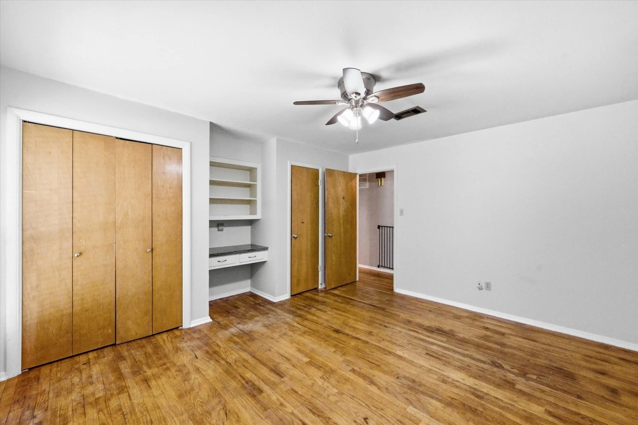 Single Family Residence For Sale in Tarrant County , 4308 Borden Drive, Arlington, Texas 76017, 3 Bedroom, 2 Bathroom, 2 Garage spaces, 2,021 Sqft, built in 1965, mls#21339551, Real Estate Agent in Arlington, Homes For Sale in Tarrant county, Homes For Sale in Arlington, Realtor in Arlington Texas, Real Estate Brokerage Independent Realty Texas, Luminita Cordes Realtor