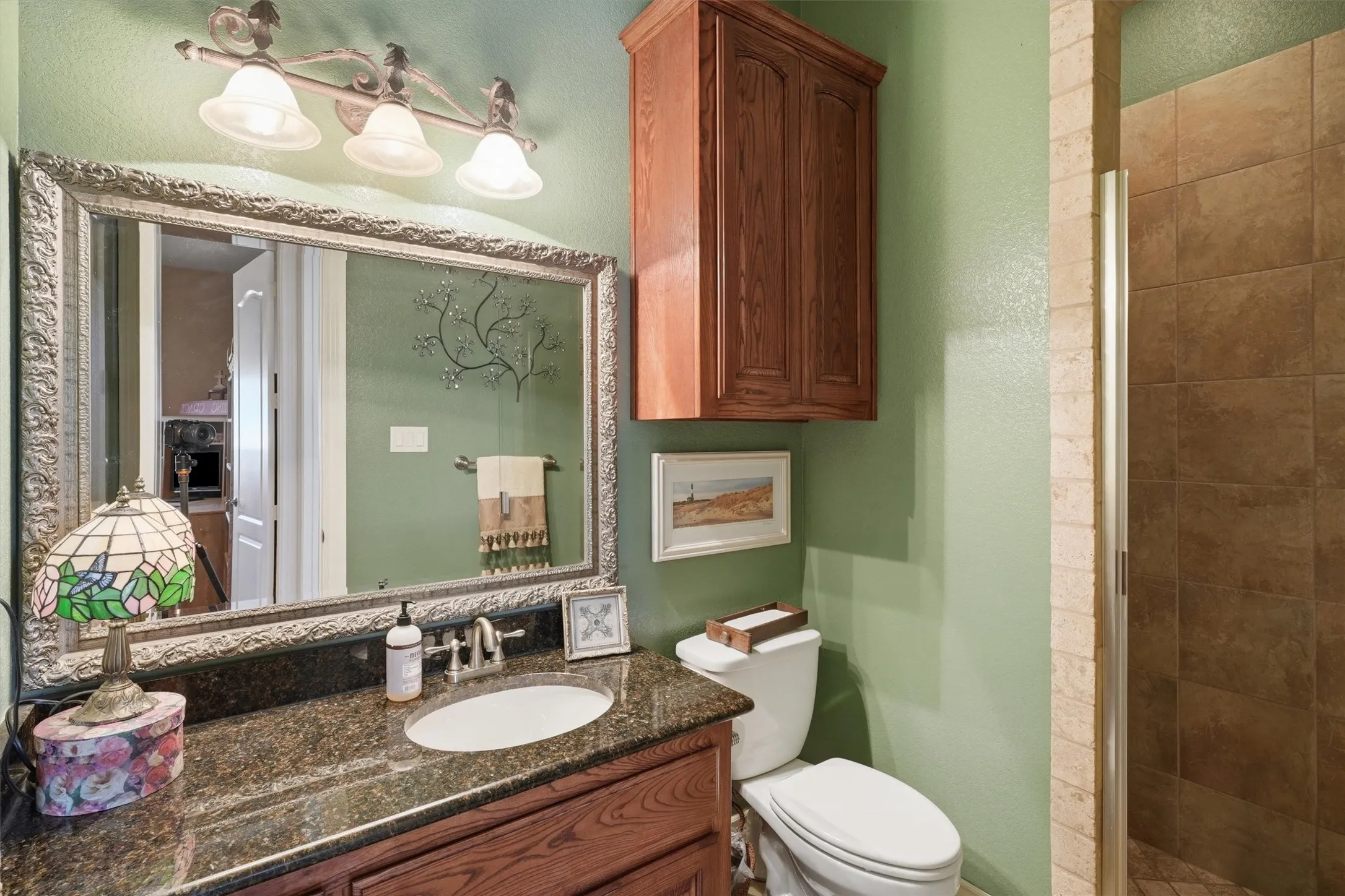 Single Family Residence For Sale in Parker County , 108 Concorde Circle, Cresson, Texas 76035, 3 Bedroom, 3 Bathroom, 3 Garage spaces, 3,330 Sqft, built in 2006, mls#21340192, Real Estate Agent in Cresson, Homes For Sale in Parker county, Homes For Sale in Cresson, Realtor in Cresson Texas, Real Estate Brokerage Independent Realty Texas, Luminita Cordes Realtor