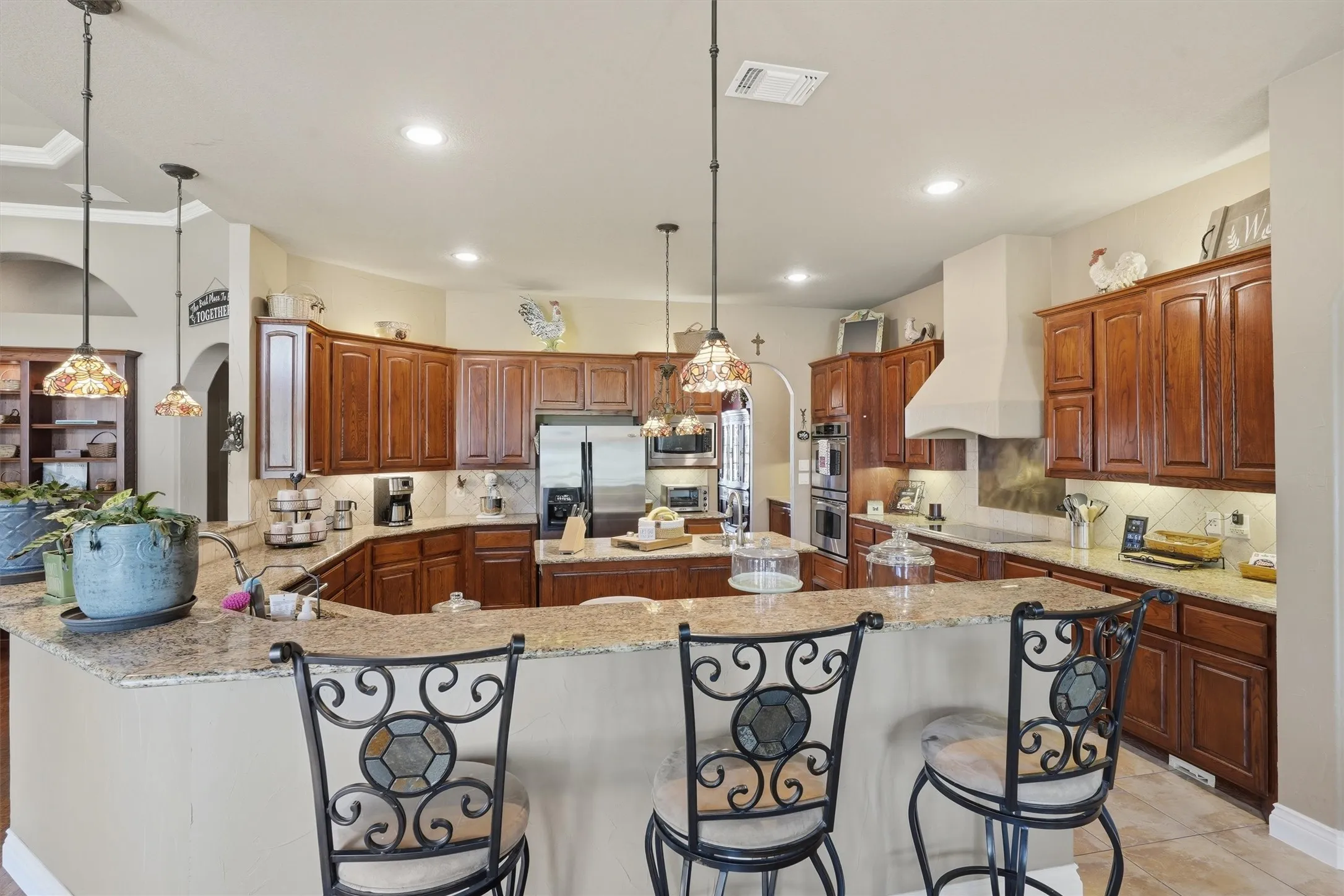 Single Family Residence For Sale in Parker County , 108 Concorde Circle, Cresson, Texas 76035, 3 Bedroom, 3 Bathroom, 3 Garage spaces, 3,330 Sqft, built in 2006, mls#21340192, Real Estate Agent in Cresson, Homes For Sale in Parker county, Homes For Sale in Cresson, Realtor in Cresson Texas, Real Estate Brokerage Independent Realty Texas, Luminita Cordes Realtor