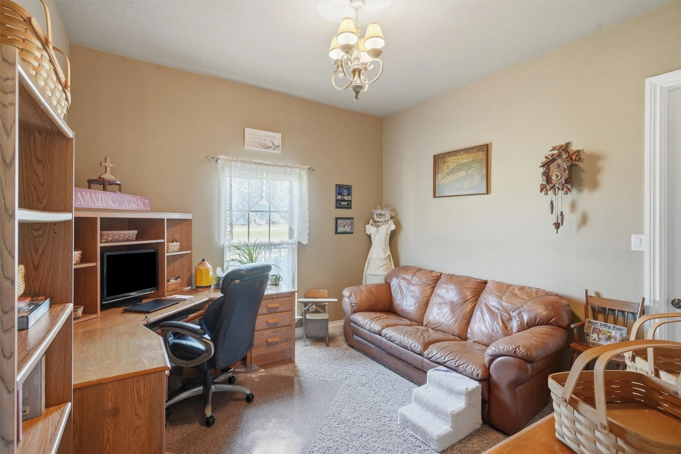 Single Family Residence For Sale in Parker County , 108 Concorde Circle, Cresson, Texas 76035, 3 Bedroom, 3 Bathroom, 3 Garage spaces, 3,330 Sqft, built in 2006, mls#21340192, Real Estate Agent in Cresson, Homes For Sale in Parker county, Homes For Sale in Cresson, Realtor in Cresson Texas, Real Estate Brokerage Independent Realty Texas, Luminita Cordes Realtor
