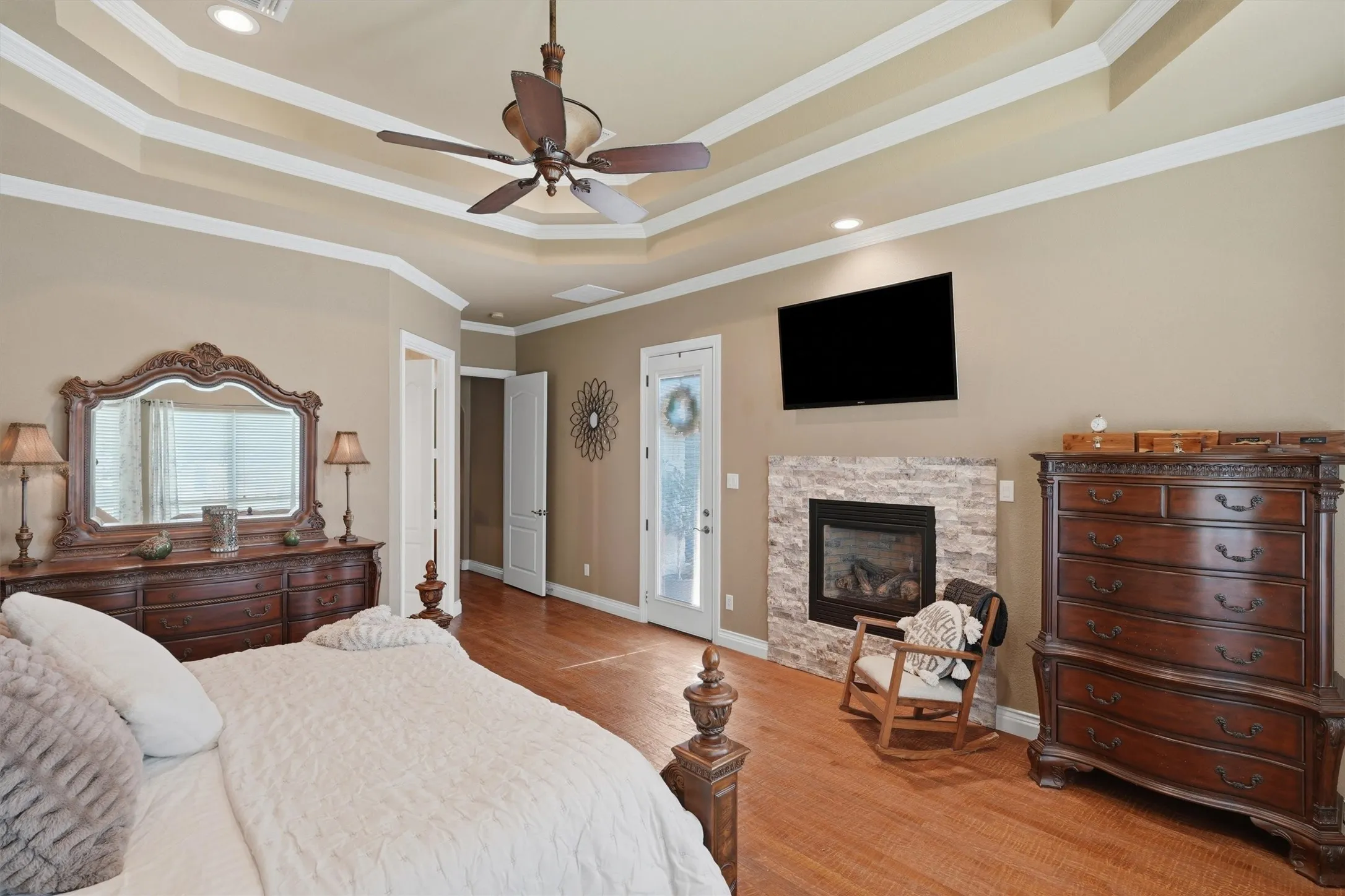 Single Family Residence For Sale in Parker County , 108 Concorde Circle, Cresson, Texas 76035, 3 Bedroom, 3 Bathroom, 3 Garage spaces, 3,330 Sqft, built in 2006, mls#21340192, Real Estate Agent in Cresson, Homes For Sale in Parker county, Homes For Sale in Cresson, Realtor in Cresson Texas, Real Estate Brokerage Independent Realty Texas, Luminita Cordes Realtor