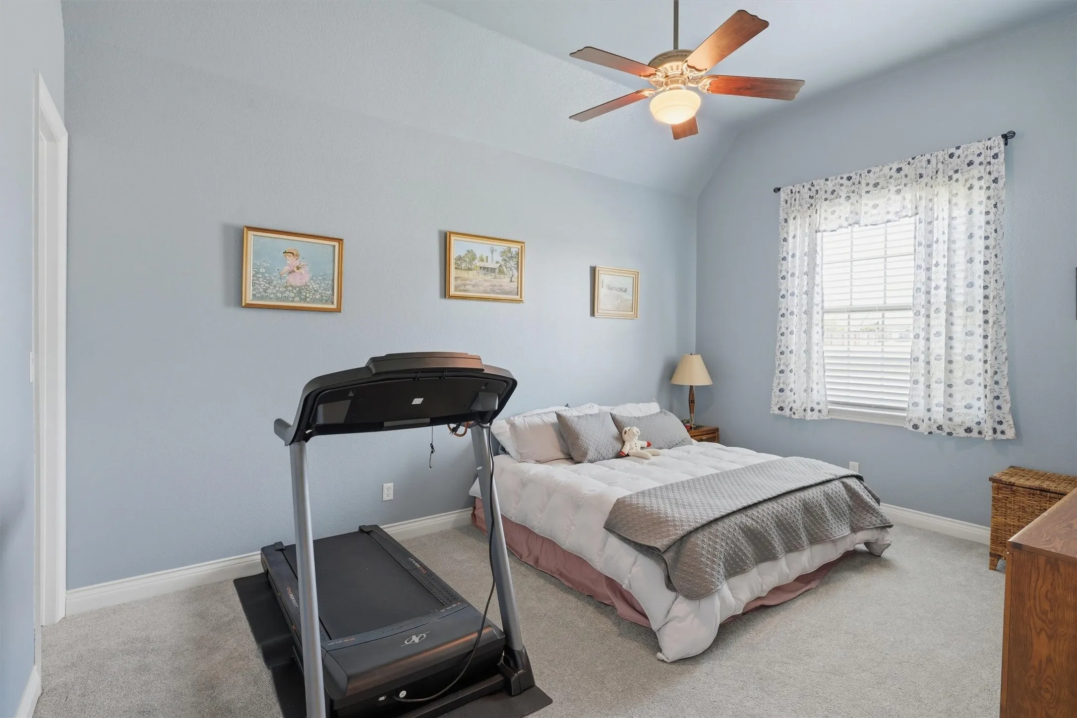 Single Family Residence For Sale in Parker County , 108 Concorde Circle, Cresson, Texas 76035, 3 Bedroom, 3 Bathroom, 3 Garage spaces, 3,330 Sqft, built in 2006, mls#21340192, Real Estate Agent in Cresson, Homes For Sale in Parker county, Homes For Sale in Cresson, Realtor in Cresson Texas, Real Estate Brokerage Independent Realty Texas, Luminita Cordes Realtor