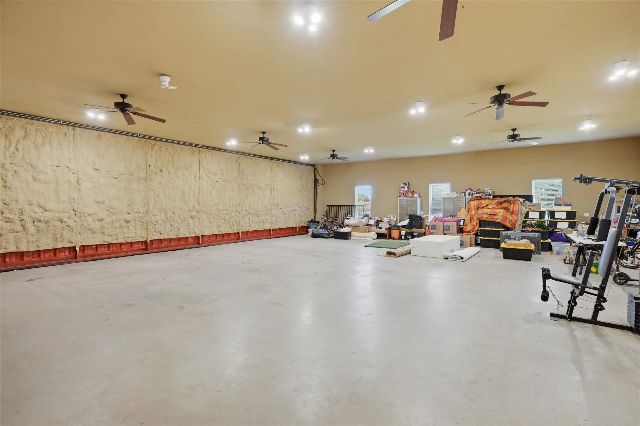 Single Family Residence For Sale in Parker County , 108 Concorde Circle, Cresson, Texas 76035, 3 Bedroom, 3 Bathroom, 3 Garage spaces, 3,330 Sqft, built in 2006, mls#21340192, Real Estate Agent in Cresson, Homes For Sale in Parker county, Homes For Sale in Cresson, Realtor in Cresson Texas, Real Estate Brokerage Independent Realty Texas, Luminita Cordes Realtor