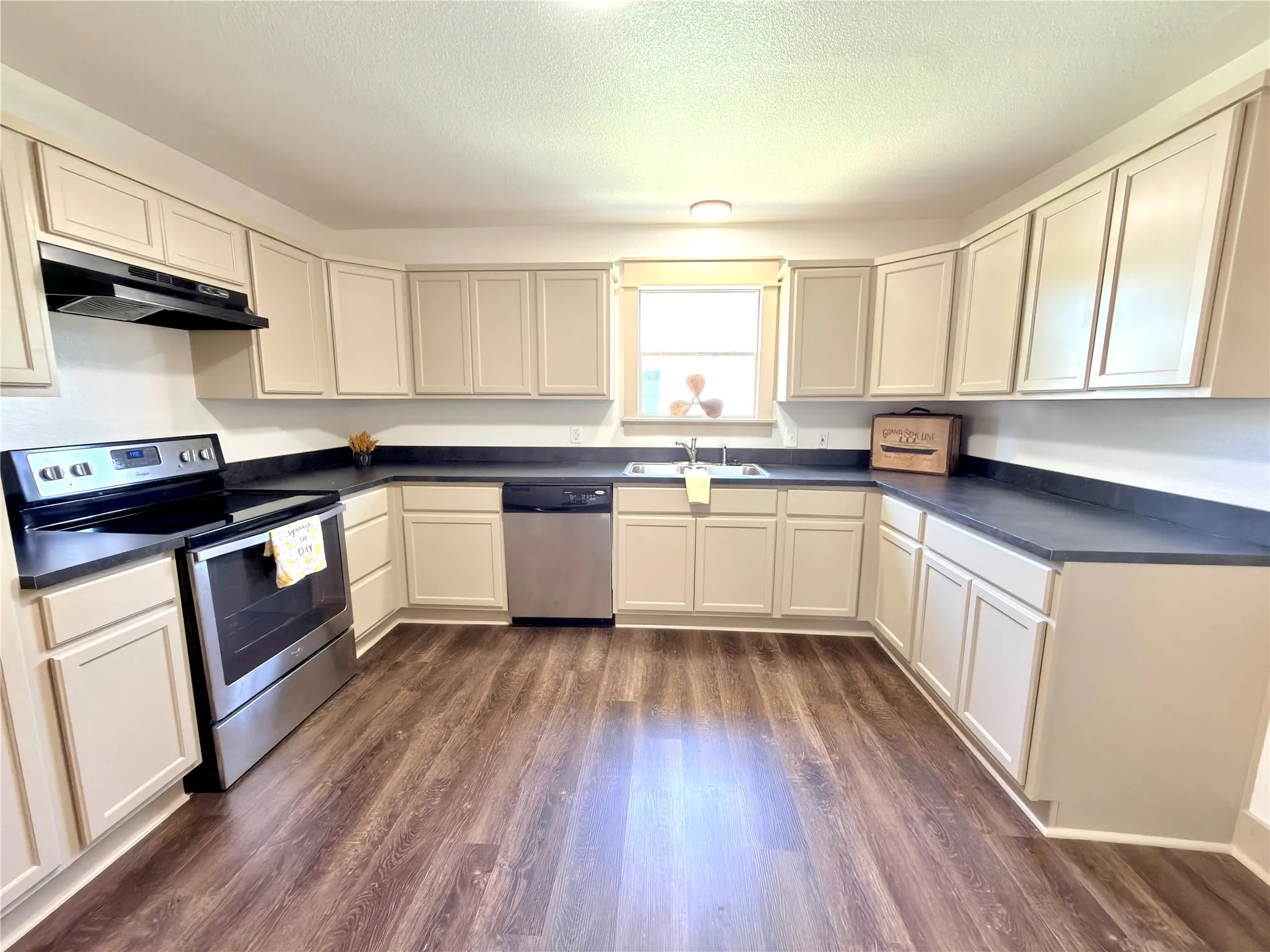 Single Family Residence For Sale in Mills County , 707 Reynolds Street, Goldthwaite, Texas 76844, 3 Bedroom, 2 Bathroom, Garage spaces, 1,360 Sqft, built in 0, Price $194,000, mls#21341157, Real Estate Agent in Goldthwaite, Homes For Sale in Mills county, Homes For Sale in Goldthwaite, Realtor in Goldthwaite Texas, Real Estate Brokerage Independent Realty Texas, Luminita Cordes Realtor