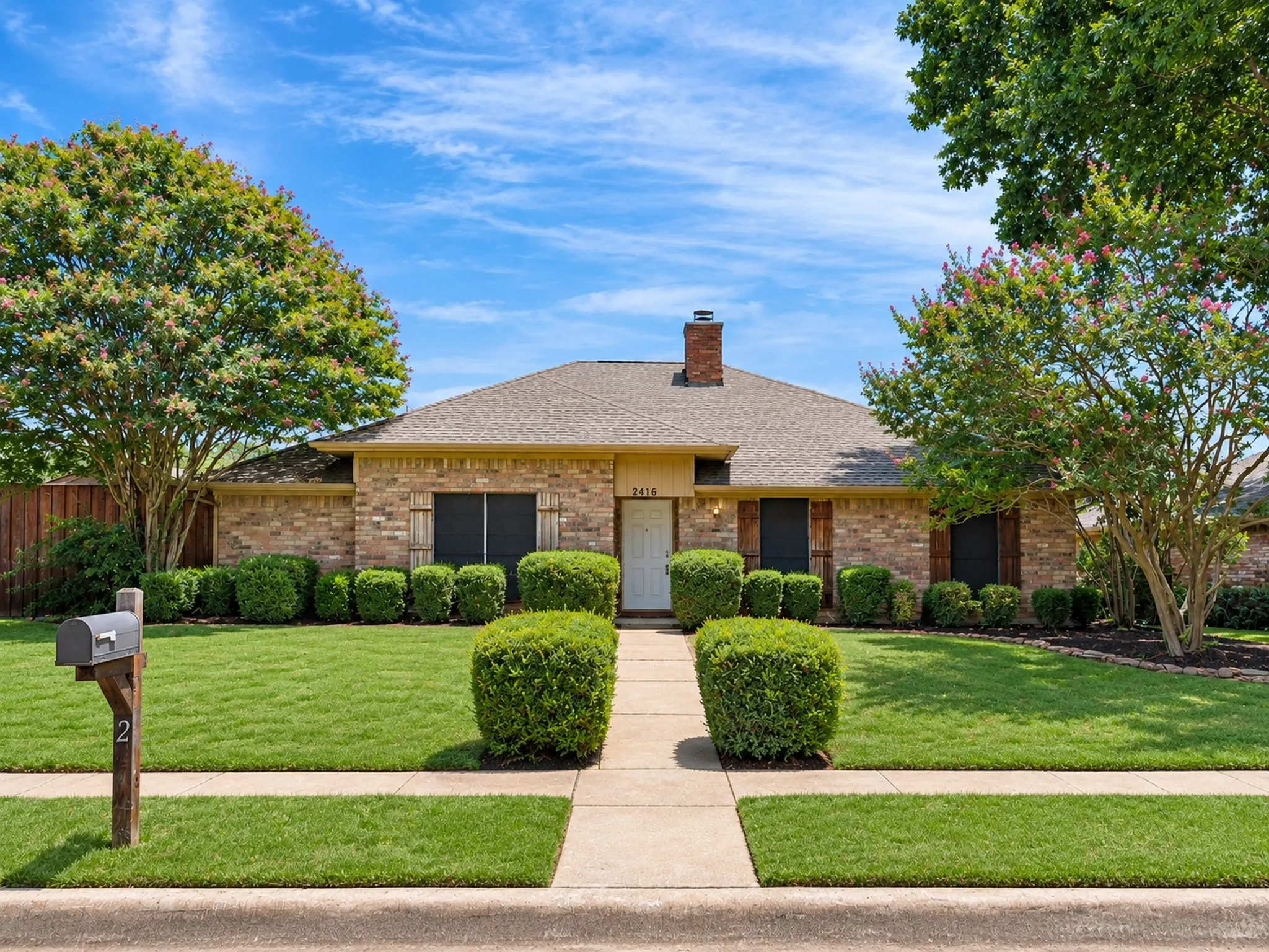 Single Family Residence For Sale in Collin County , 2416 Peachtree Lane, Plano, Texas 75074, 3 Bedroom, 2 Bathroom, 2 Garage spaces, 2,204 Sqft, built in 1980, mls#21335896, Real Estate Agent in Plano, Homes For Sale in Collin county, Homes For Sale in Plano, Realtor in Plano Texas, Real Estate Brokerage Independent Realty Texas, Luminita Cordes Realtor