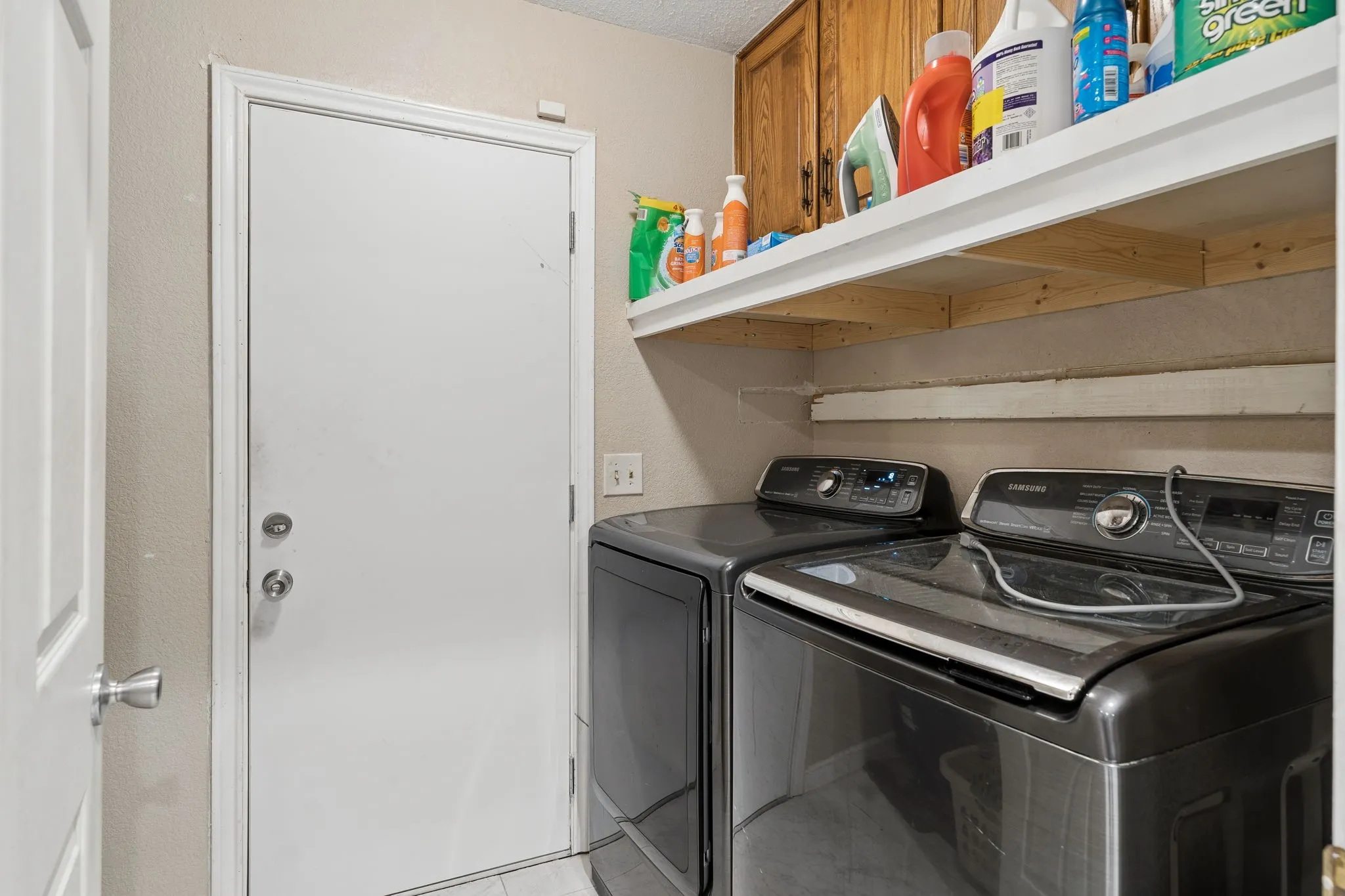 Single Family Residence For Sale in Collin County , 2416 Peachtree Lane, Plano, Texas 75074, 3 Bedroom, 2 Bathroom, 2 Garage spaces, 2,204 Sqft, built in 1980, mls#21335896, Real Estate Agent in Plano, Homes For Sale in Collin county, Homes For Sale in Plano, Realtor in Plano Texas, Real Estate Brokerage Independent Realty Texas, Luminita Cordes Realtor