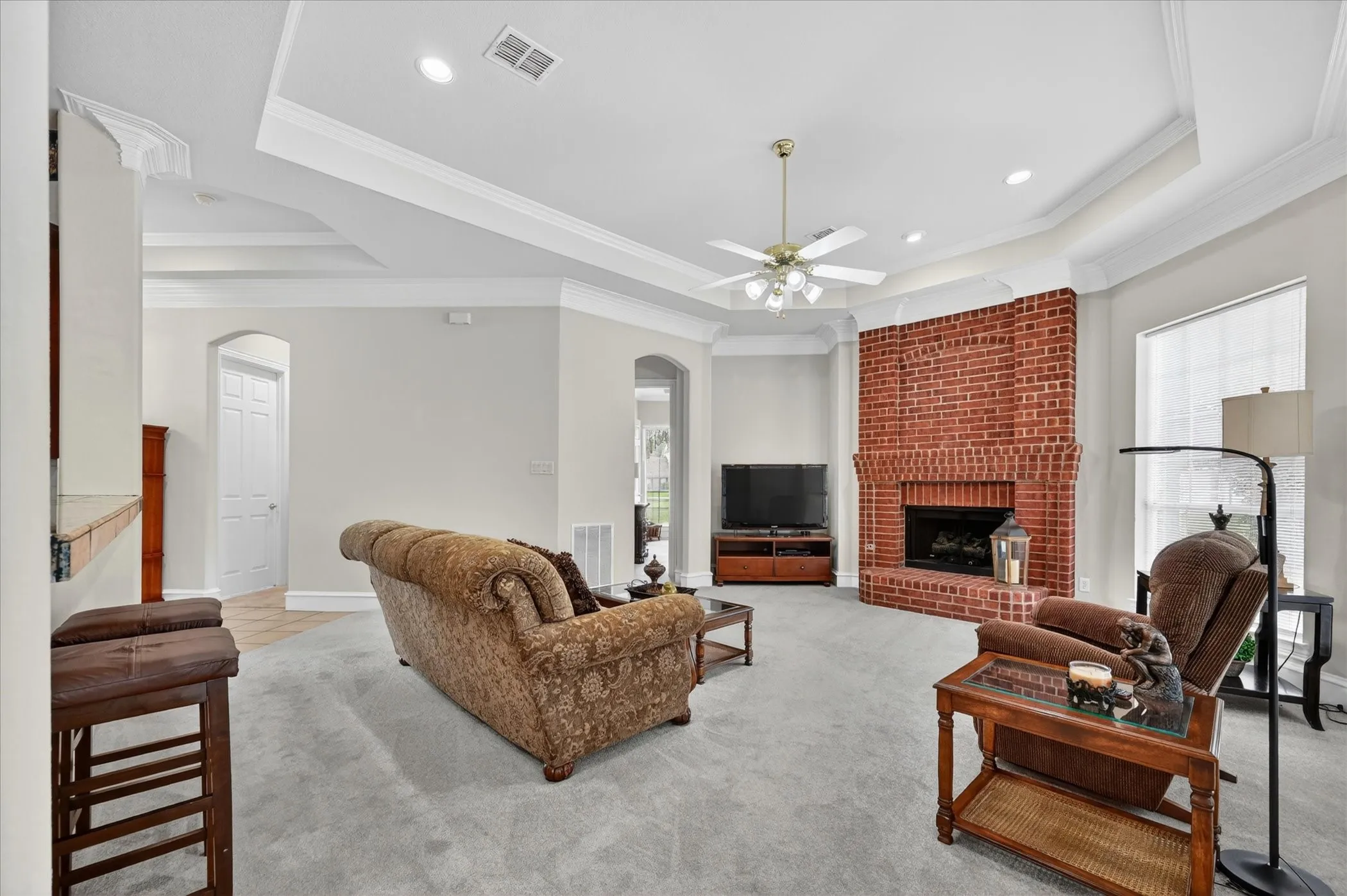 Single Family Residence For Sale in Denton County , 4409 Argyle Lane, Denton, Texas 76226, 4 Bedroom, 4 Bathroom, 3 Garage spaces, 3,005 Sqft, built in 2001, mls#21339956, Real Estate Agent in Denton, Homes For Sale in Denton county, Homes For Sale in Denton, Realtor in Denton Texas, Real Estate Brokerage Independent Realty Texas, Luminita Cordes Realtor