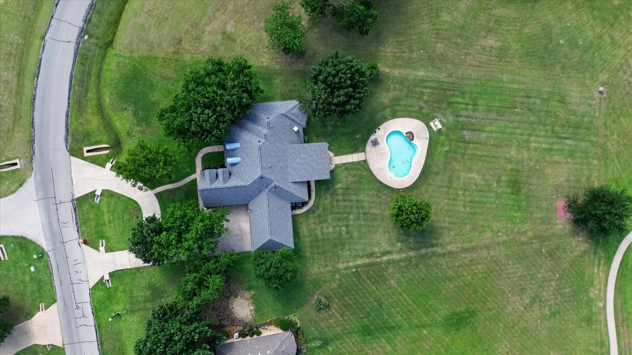 Single Family Residence For Sale in Denton County , 4409 Argyle Lane, Denton, Texas 76226, 4 Bedroom, 4 Bathroom, 3 Garage spaces, 3,005 Sqft, built in 2001, mls#21339956, Real Estate Agent in Denton, Homes For Sale in Denton county, Homes For Sale in Denton, Realtor in Denton Texas, Real Estate Brokerage Independent Realty Texas, Luminita Cordes Realtor