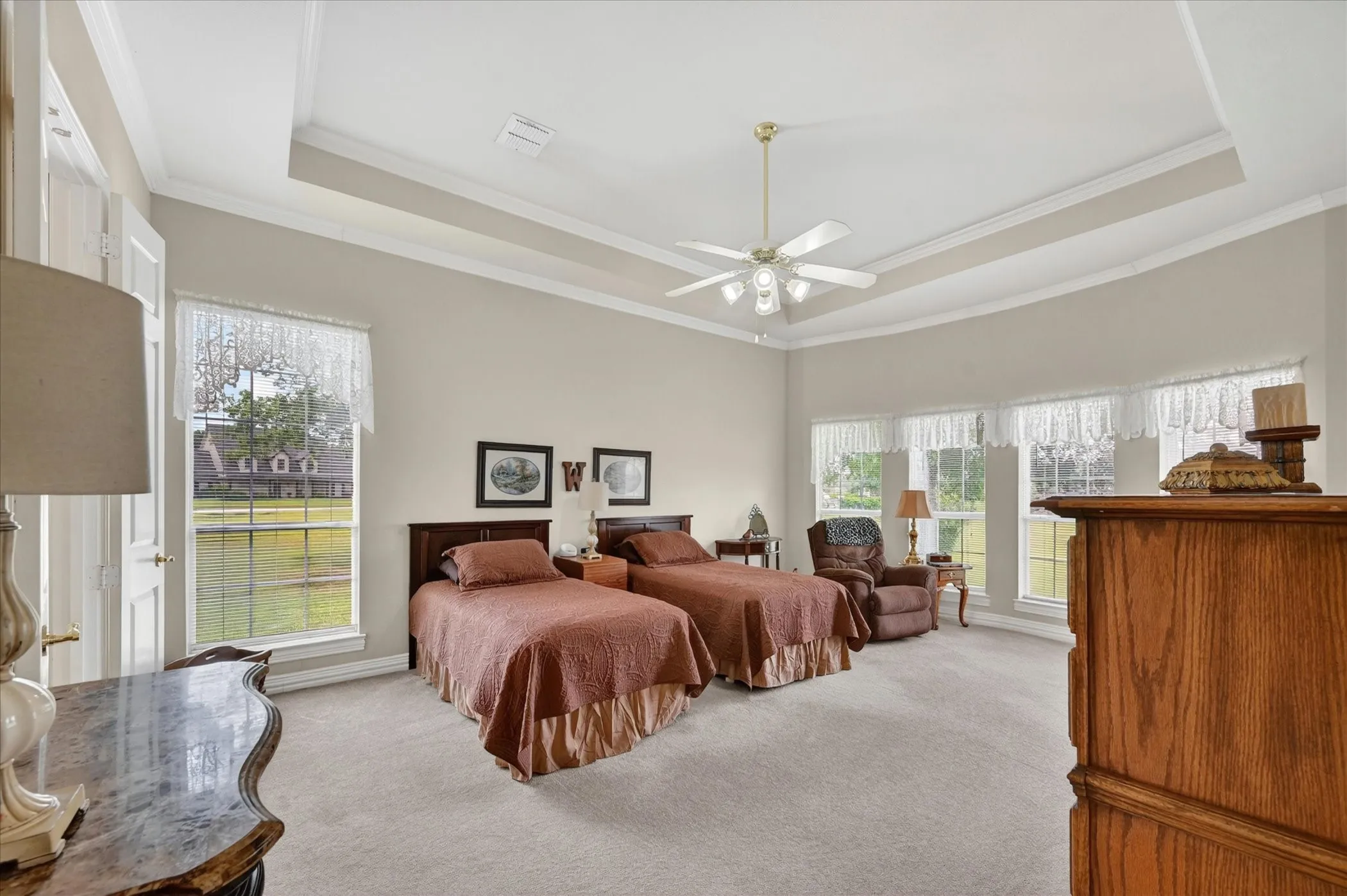 Single Family Residence For Sale in Denton County , 4409 Argyle Lane, Denton, Texas 76226, 4 Bedroom, 4 Bathroom, 3 Garage spaces, 3,005 Sqft, built in 2001, mls#21339956, Real Estate Agent in Denton, Homes For Sale in Denton county, Homes For Sale in Denton, Realtor in Denton Texas, Real Estate Brokerage Independent Realty Texas, Luminita Cordes Realtor
