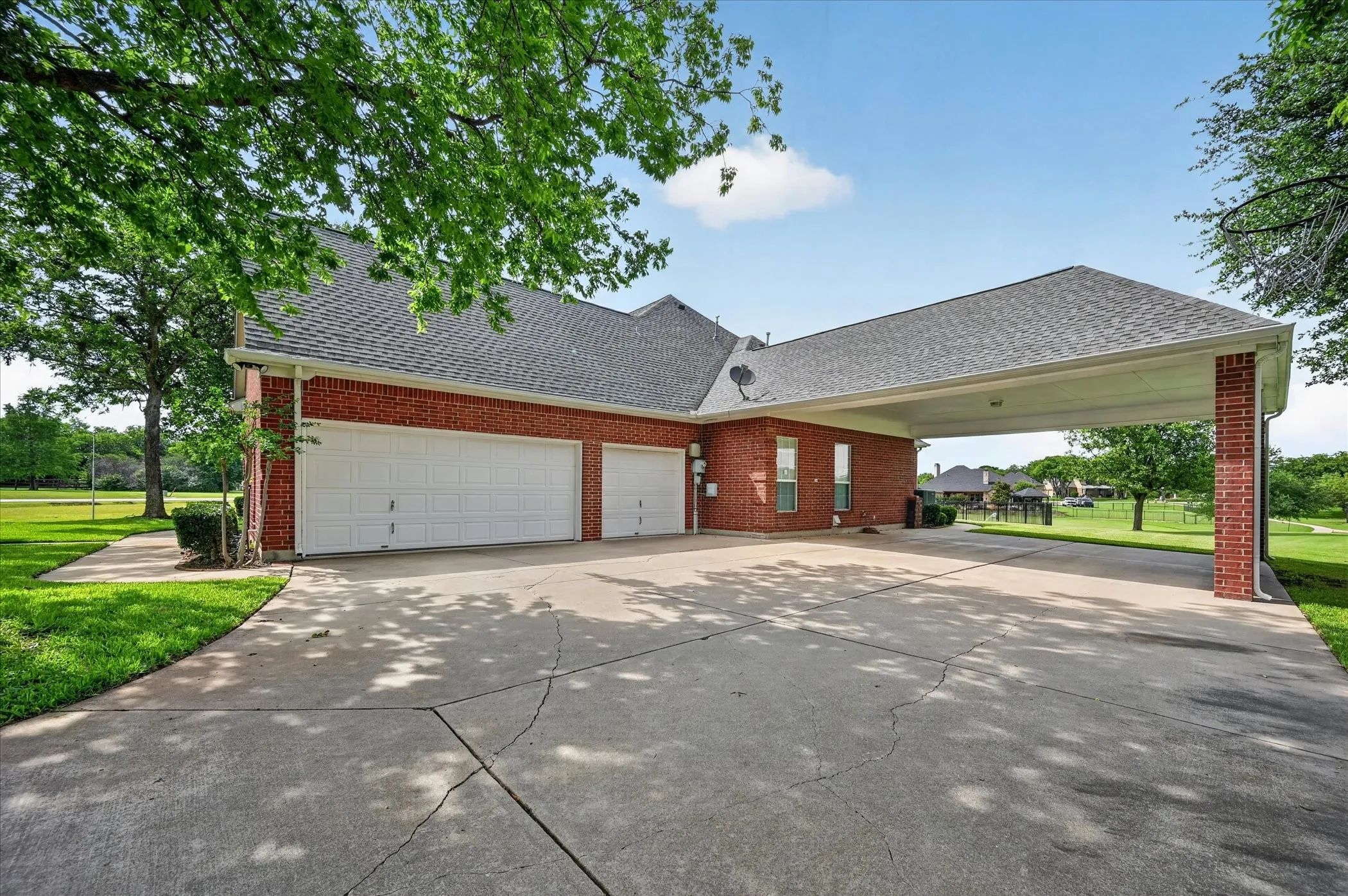 Single Family Residence For Sale in Denton County , 4409 Argyle Lane, Denton, Texas 76226, 4 Bedroom, 4 Bathroom, 3 Garage spaces, 3,005 Sqft, built in 2001, mls#21339956, Real Estate Agent in Denton, Homes For Sale in Denton county, Homes For Sale in Denton, Realtor in Denton Texas, Real Estate Brokerage Independent Realty Texas, Luminita Cordes Realtor