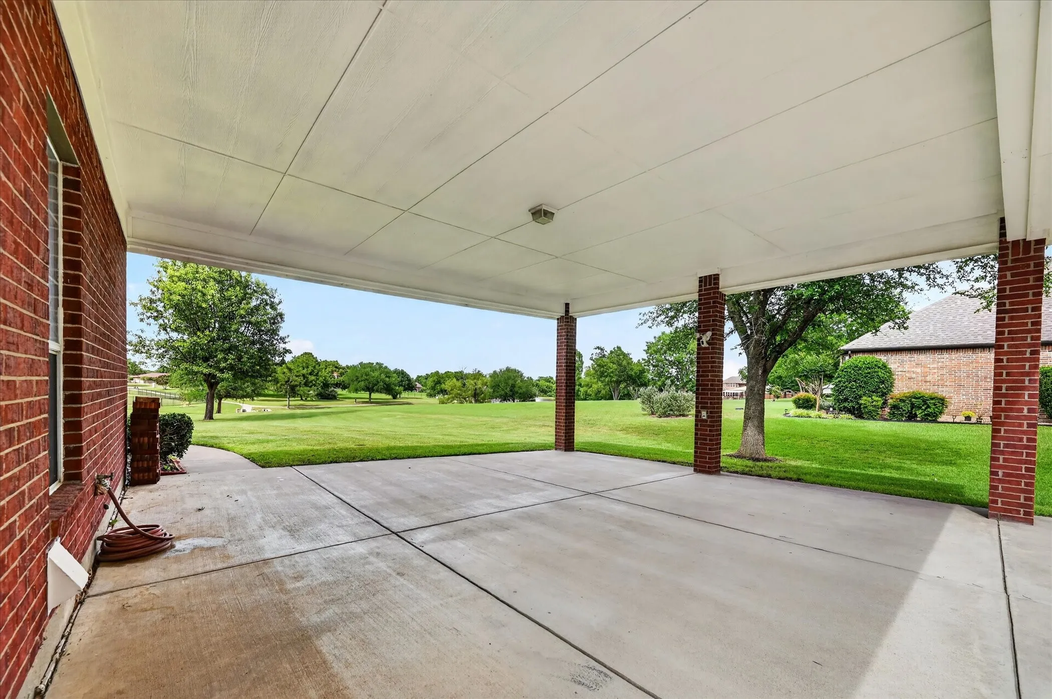Single Family Residence For Sale in Denton County , 4409 Argyle Lane, Denton, Texas 76226, 4 Bedroom, 4 Bathroom, 3 Garage spaces, 3,005 Sqft, built in 2001, mls#21339956, Real Estate Agent in Denton, Homes For Sale in Denton county, Homes For Sale in Denton, Realtor in Denton Texas, Real Estate Brokerage Independent Realty Texas, Luminita Cordes Realtor