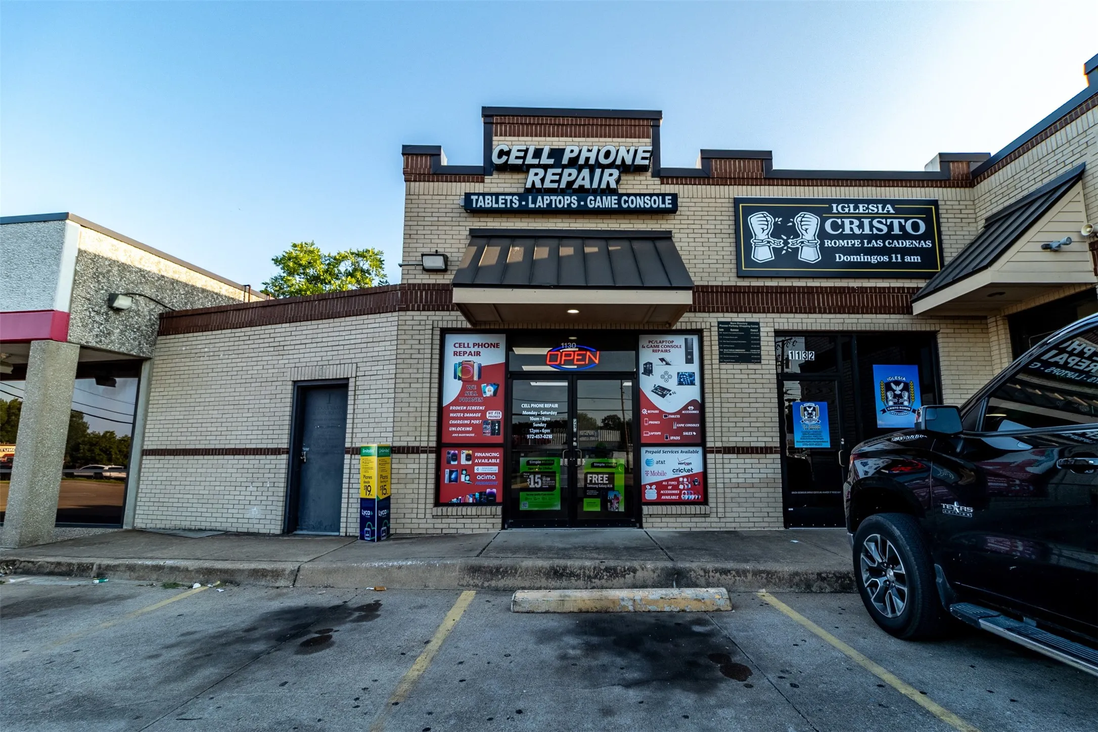 Retail For Sale in Dallas County , 1108 W Pioneer Drive 9, Irving, Texas 75061, 0, 0, Garage spaces, 0 Sqft, built in 1985, Price $2,800,000, mls#21337388, Real Estate Agent in Irving, Homes For Sale in Dallas county, Homes For Sale in Irving, Realtor in Irving Texas, Real Estate Brokerage Independent Realty Texas, Luminita Cordes Realtor