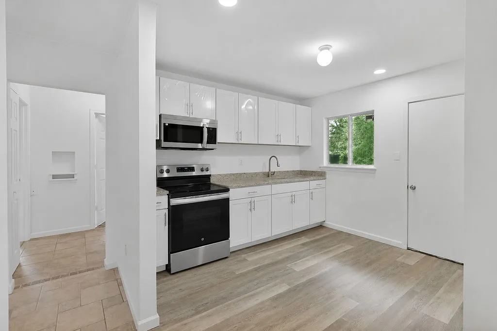 Single Family Residence For Sale in Morris County , 327 Randolph Street, Lone Star, Texas 75668, 2 Bedroom, 1 Bathroom, Garage spaces, 702 Sqft, built in 1955, Price $112,000, mls#21316474, Real Estate Agent in Lone Star, Homes For Sale in Morris county, Homes For Sale in Lone Star, Realtor in Lone Star Texas, Real Estate Brokerage Independent Realty Texas, Luminita Cordes Realtor