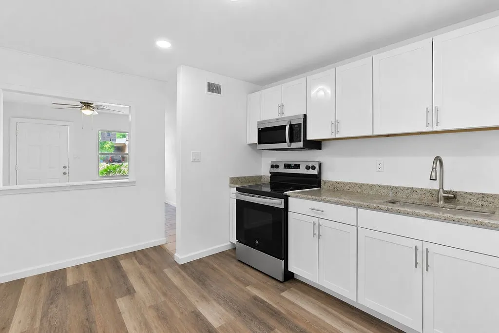Single Family Residence For Sale in Morris County , 327 Randolph Street, Lone Star, Texas 75668, 2 Bedroom, 1 Bathroom, Garage spaces, 702 Sqft, built in 1955, Price $112,000, mls#21316474, Real Estate Agent in Lone Star, Homes For Sale in Morris county, Homes For Sale in Lone Star, Realtor in Lone Star Texas, Real Estate Brokerage Independent Realty Texas, Luminita Cordes Realtor