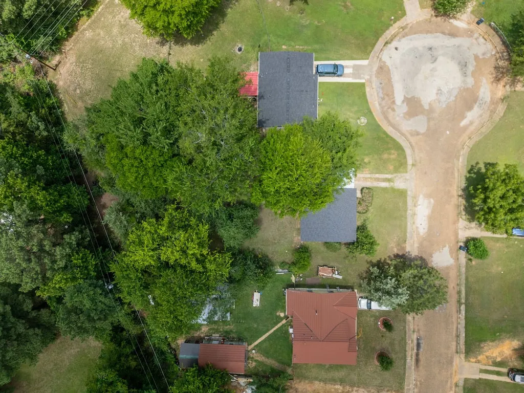 Single Family Residence For Sale in Morris County , 327 Randolph Street, Lone Star, Texas 75668, 2 Bedroom, 1 Bathroom, Garage spaces, 702 Sqft, built in 1955, Price $112,000, mls#21316474, Real Estate Agent in Lone Star, Homes For Sale in Morris county, Homes For Sale in Lone Star, Realtor in Lone Star Texas, Real Estate Brokerage Independent Realty Texas, Luminita Cordes Realtor