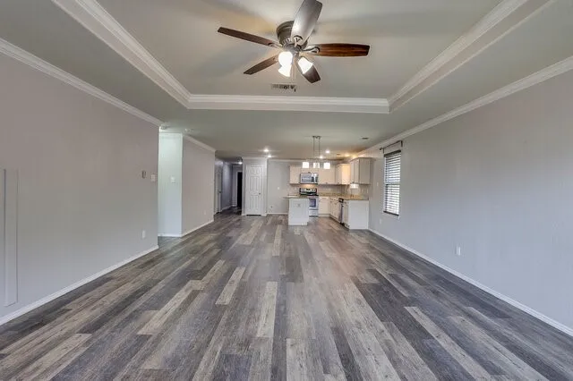 Single Family Residence For Sale in Tarrant County , 9004 Cloudveil Drive, Arlington, Texas 76002, 3 Bedroom, 2 Bathroom, 2 Garage spaces, 1,987 Sqft, built in 2013, mls#21340605, Real Estate Agent in Arlington, Homes For Sale in Tarrant county, Homes For Sale in Arlington, Realtor in Arlington Texas, Real Estate Brokerage Independent Realty Texas, Luminita Cordes Realtor