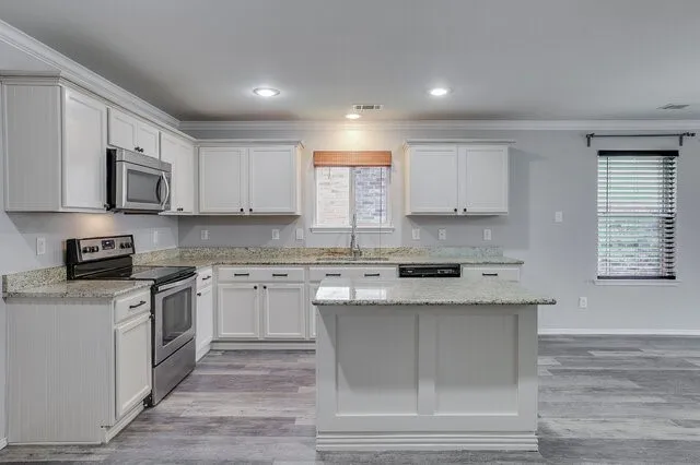 Single Family Residence For Sale in Tarrant County , 9004 Cloudveil Drive, Arlington, Texas 76002, 3 Bedroom, 2 Bathroom, 2 Garage spaces, 1,987 Sqft, built in 2013, mls#21340605, Real Estate Agent in Arlington, Homes For Sale in Tarrant county, Homes For Sale in Arlington, Realtor in Arlington Texas, Real Estate Brokerage Independent Realty Texas, Luminita Cordes Realtor