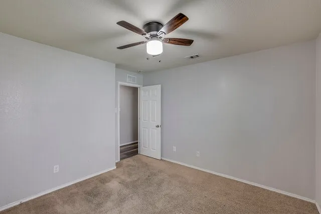 Single Family Residence For Sale in Tarrant County , 9004 Cloudveil Drive, Arlington, Texas 76002, 3 Bedroom, 2 Bathroom, 2 Garage spaces, 1,987 Sqft, built in 2013, mls#21340605, Real Estate Agent in Arlington, Homes For Sale in Tarrant county, Homes For Sale in Arlington, Realtor in Arlington Texas, Real Estate Brokerage Independent Realty Texas, Luminita Cordes Realtor