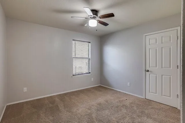 Single Family Residence For Sale in Tarrant County , 9004 Cloudveil Drive, Arlington, Texas 76002, 3 Bedroom, 2 Bathroom, 2 Garage spaces, 1,987 Sqft, built in 2013, mls#21340605, Real Estate Agent in Arlington, Homes For Sale in Tarrant county, Homes For Sale in Arlington, Realtor in Arlington Texas, Real Estate Brokerage Independent Realty Texas, Luminita Cordes Realtor