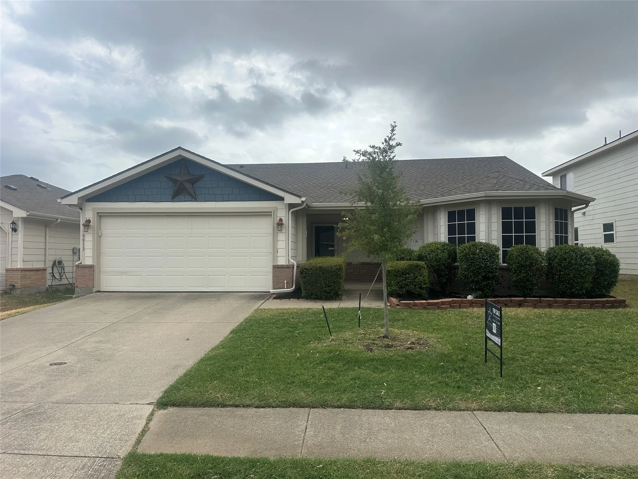 Single Family Residence For Sale in Collin County , 9913 George Bush Drive, Mc Kinney, Texas 75072, 3 Bedroom, 2 Bathroom, 2 Garage spaces, 1,509 Sqft, built in 2005, mls#21305965, Real Estate Agent in Mc Kinney, Homes For Sale in Collin county, Homes For Sale in Mc Kinney, Realtor in Mc Kinney Texas, Real Estate Brokerage Independent Realty Texas, Luminita Cordes Realtor
