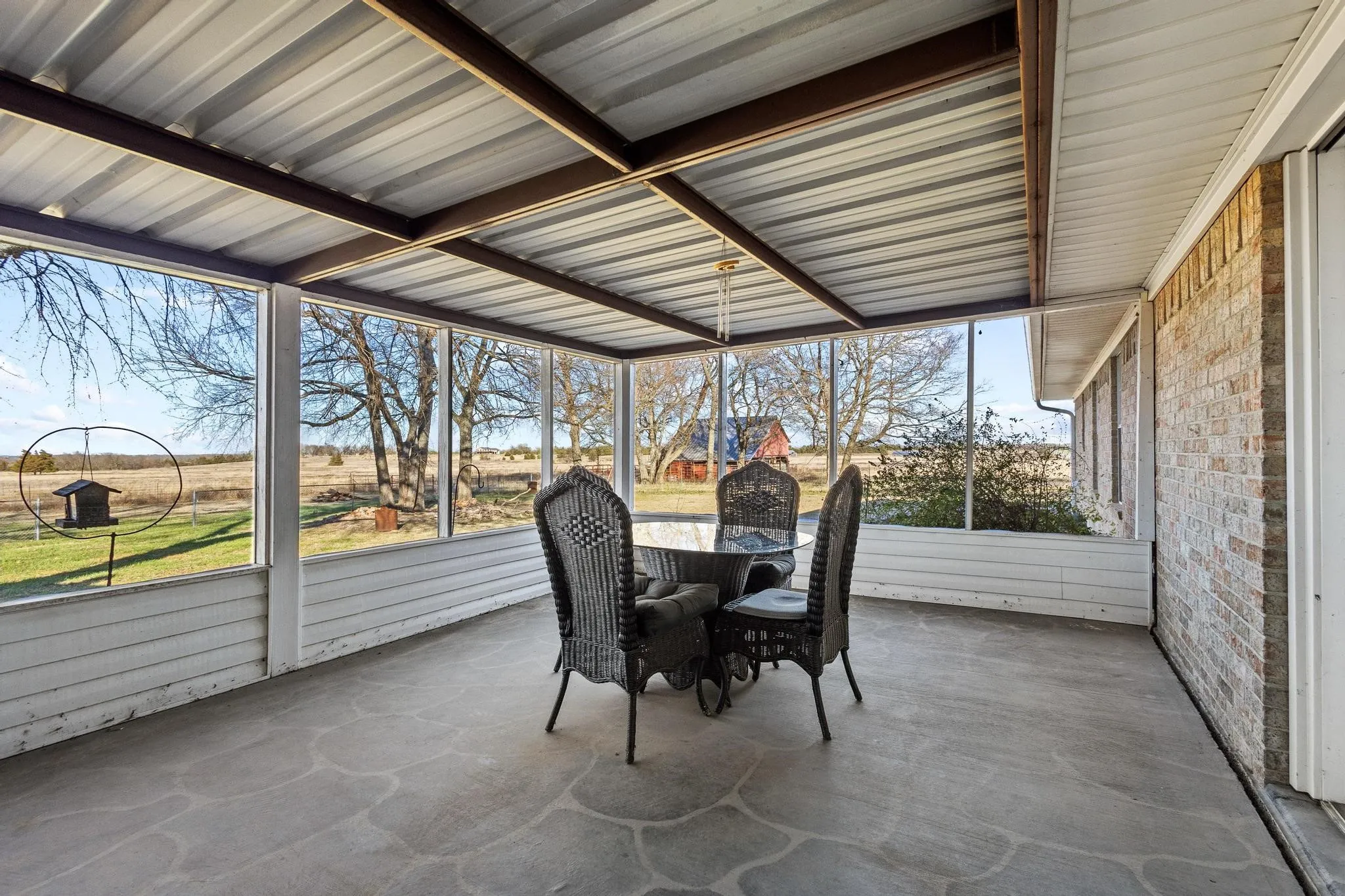 Single Family Residence For Sale in Lamar County , 1858 Farm Road 1506, Paris, Texas 75460, 2 Bedrooms, 2 Bathrooms, 2 Garage spaces, 2,101 Sqft, built in 1995, Price $795,000, mls#21341231, Real Estate Agent in Paris, Homes For Sale in Lamar county, Homes For Sale in Paris, Realtor in Paris Texas, Real Estate Brokerage Independent Realty Texas, Luminita Cordes Realtor