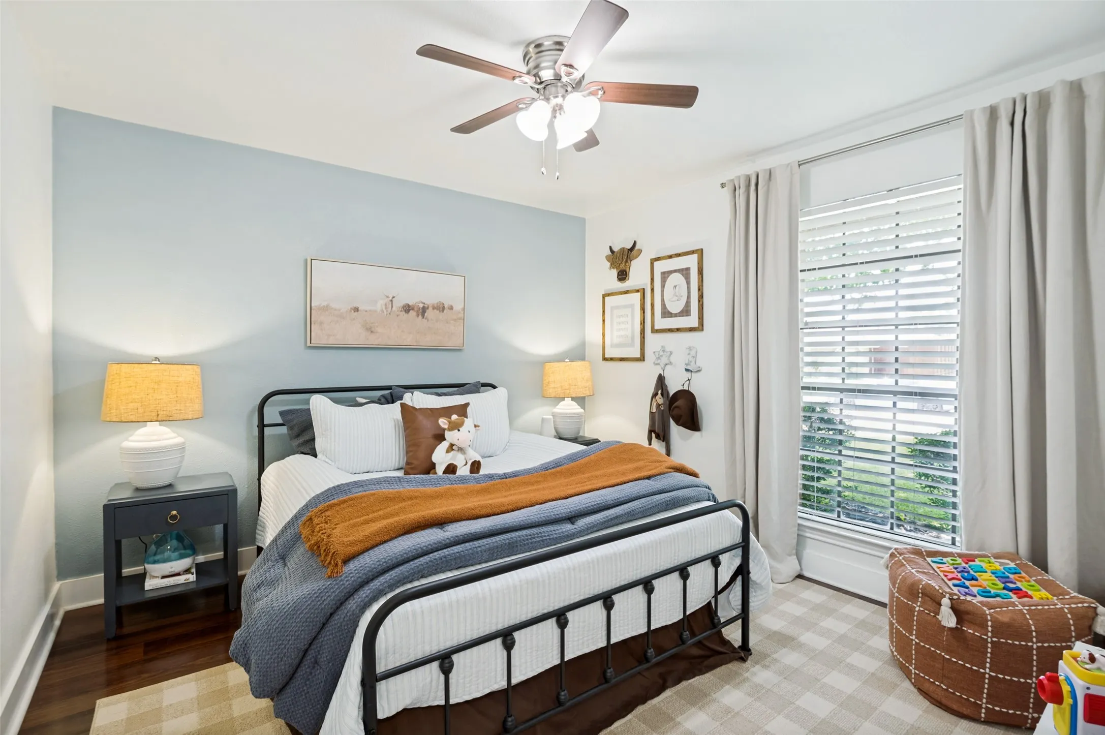 Single Family Residence For Sale in Collin County , 2269 Bunker Hill Circle, Plano, Texas 75075, 3 Bedroom, 2 Bathroom, 2 Garage spaces, 2,197 Sqft, built in 1982, mls#21340641, Real Estate Agent in Plano, Homes For Sale in Collin county, Homes For Sale in Plano, Realtor in Plano Texas, Real Estate Brokerage Independent Realty Texas, Luminita Cordes Realtor