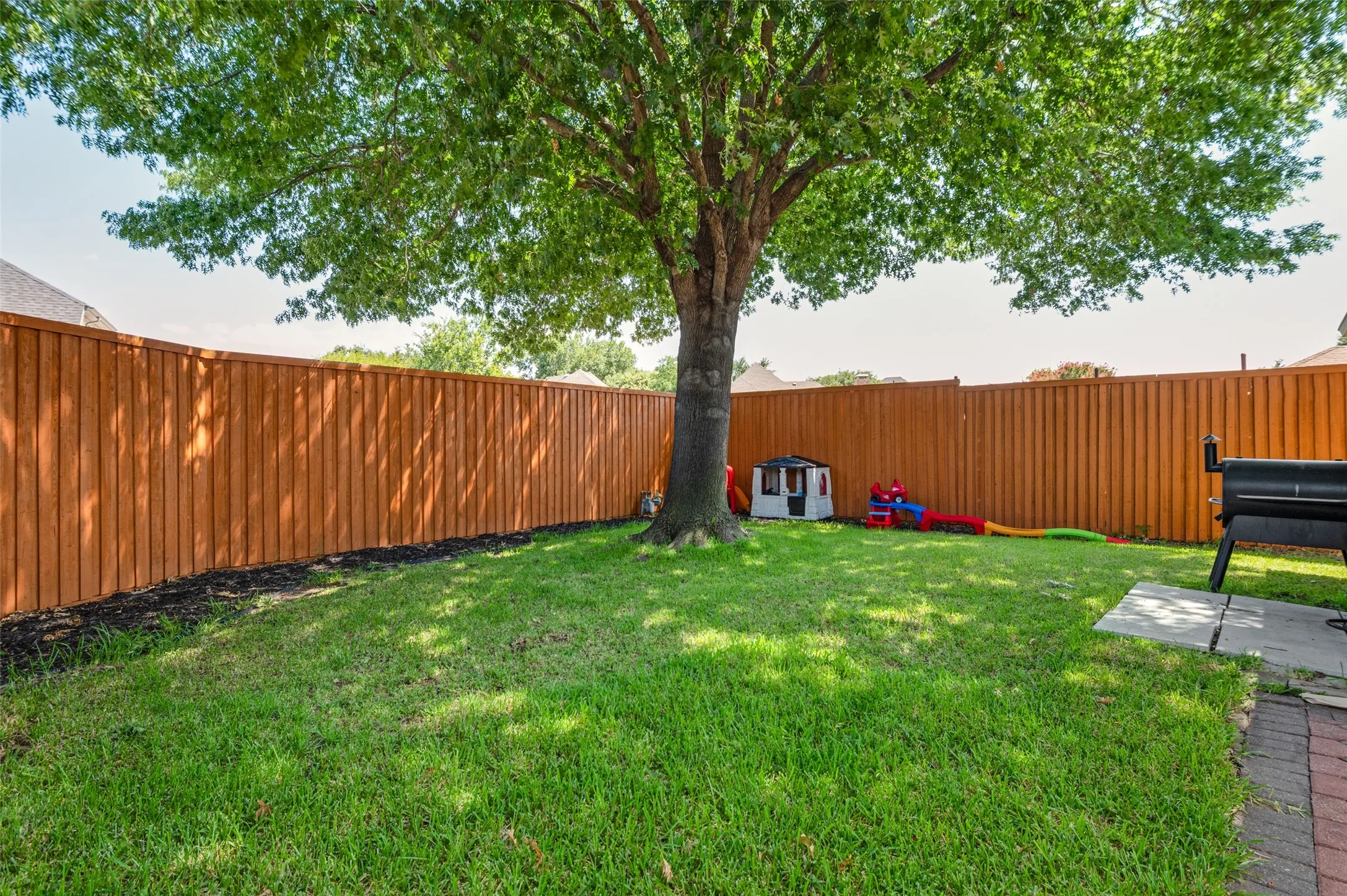 Single Family Residence For Sale in Collin County , 2269 Bunker Hill Circle, Plano, Texas 75075, 3 Bedroom, 2 Bathroom, 2 Garage spaces, 2,197 Sqft, built in 1982, mls#21340641, Real Estate Agent in Plano, Homes For Sale in Collin county, Homes For Sale in Plano, Realtor in Plano Texas, Real Estate Brokerage Independent Realty Texas, Luminita Cordes Realtor