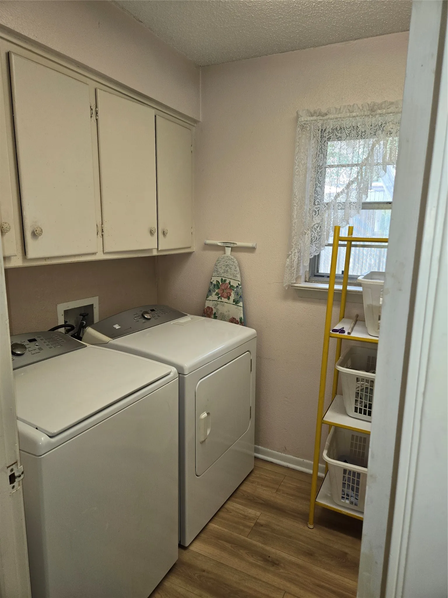 Utility Room off DR