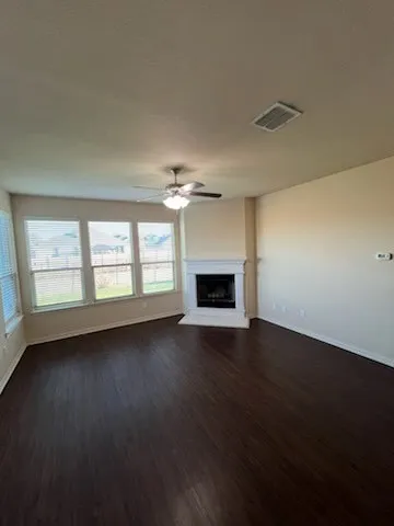 Single Family Residence For Rent in Tarrant County , 3729 Caladium Lane, Forest Hill, Texas 76140, 5 Bedroom, 3 Bathroom, 2 Garage spaces, 2,804 Sqft, built in 2016, Price $2,450, mls#21341250, Real Estate Agent in Forest Hill, Homes For Rent in Tarrant county, Homes For Rent in Forest Hill, Realtor in Forest Hill Texas, Real Estate Brokerage Independent Realty Texas, Luminita Cordes Realtor